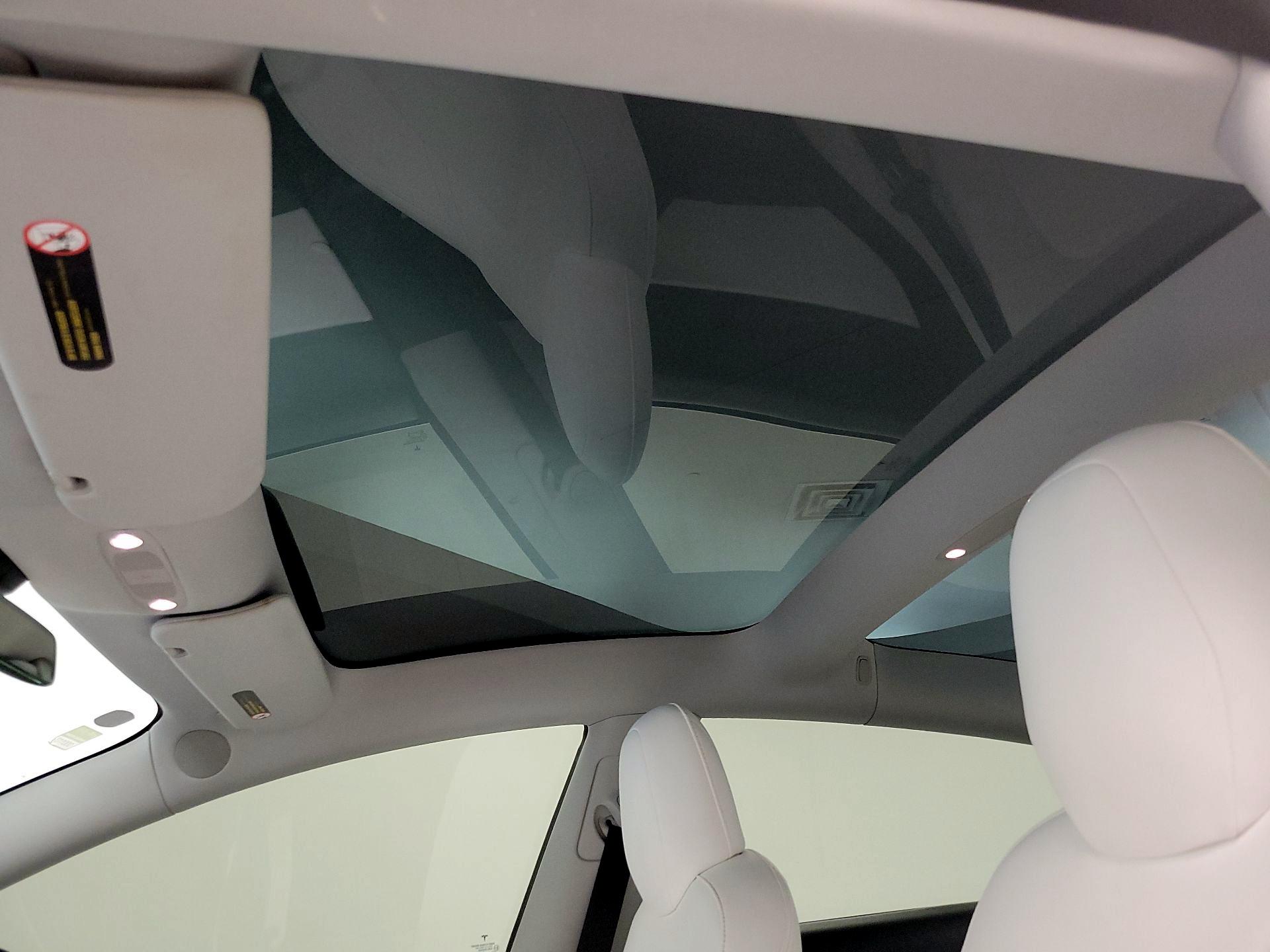 Thumbnail: 2020 Tesla Model 3 - 19