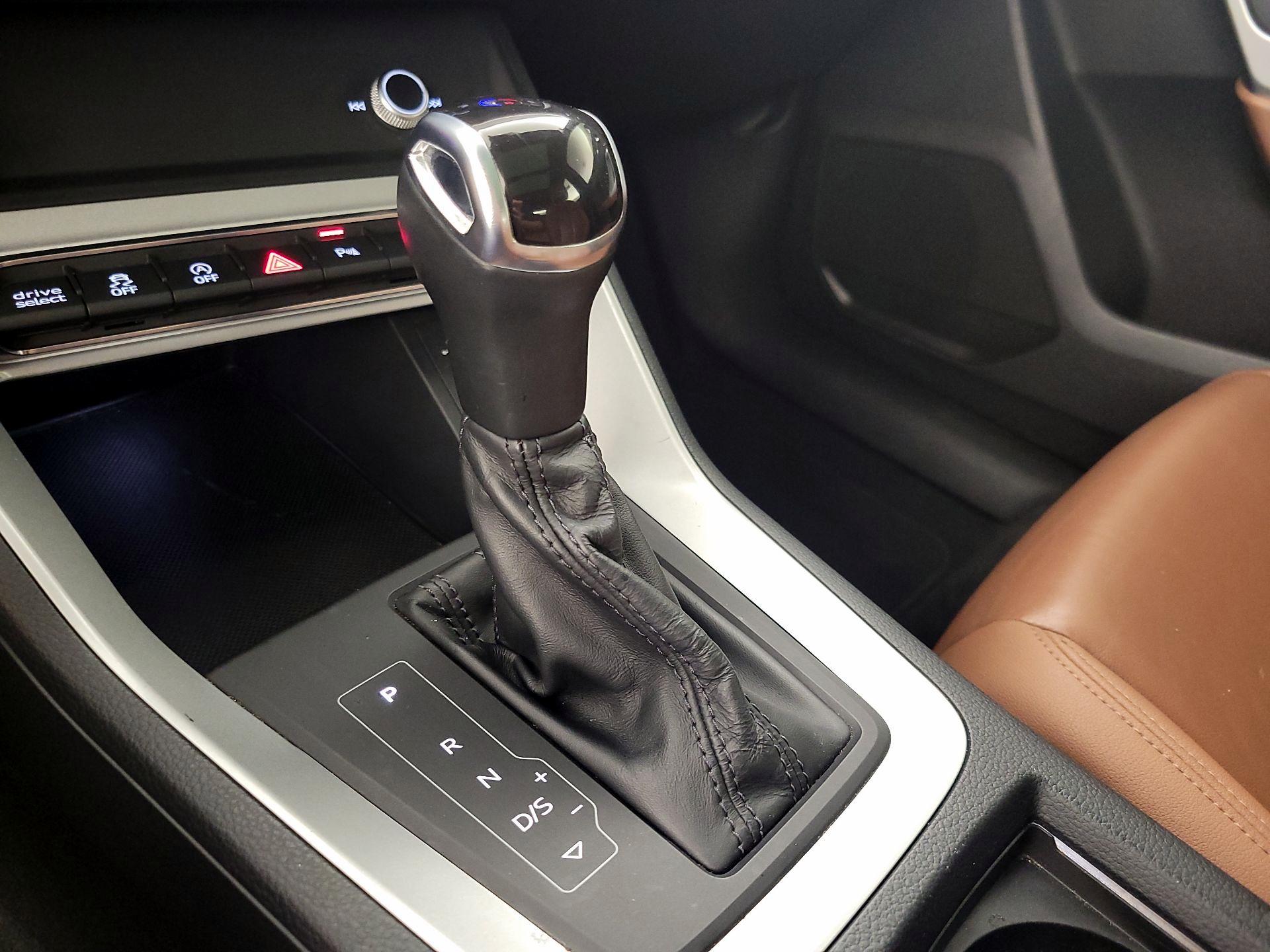 Thumbnail: 2021 Audi Q3 - 17