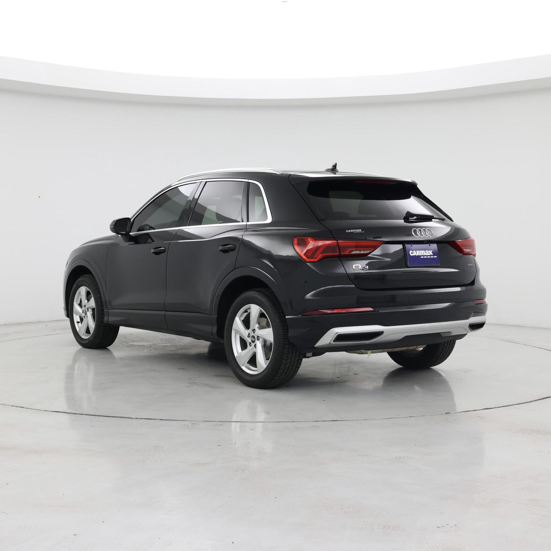 Thumbnail: 2021 Audi Q3 - 2