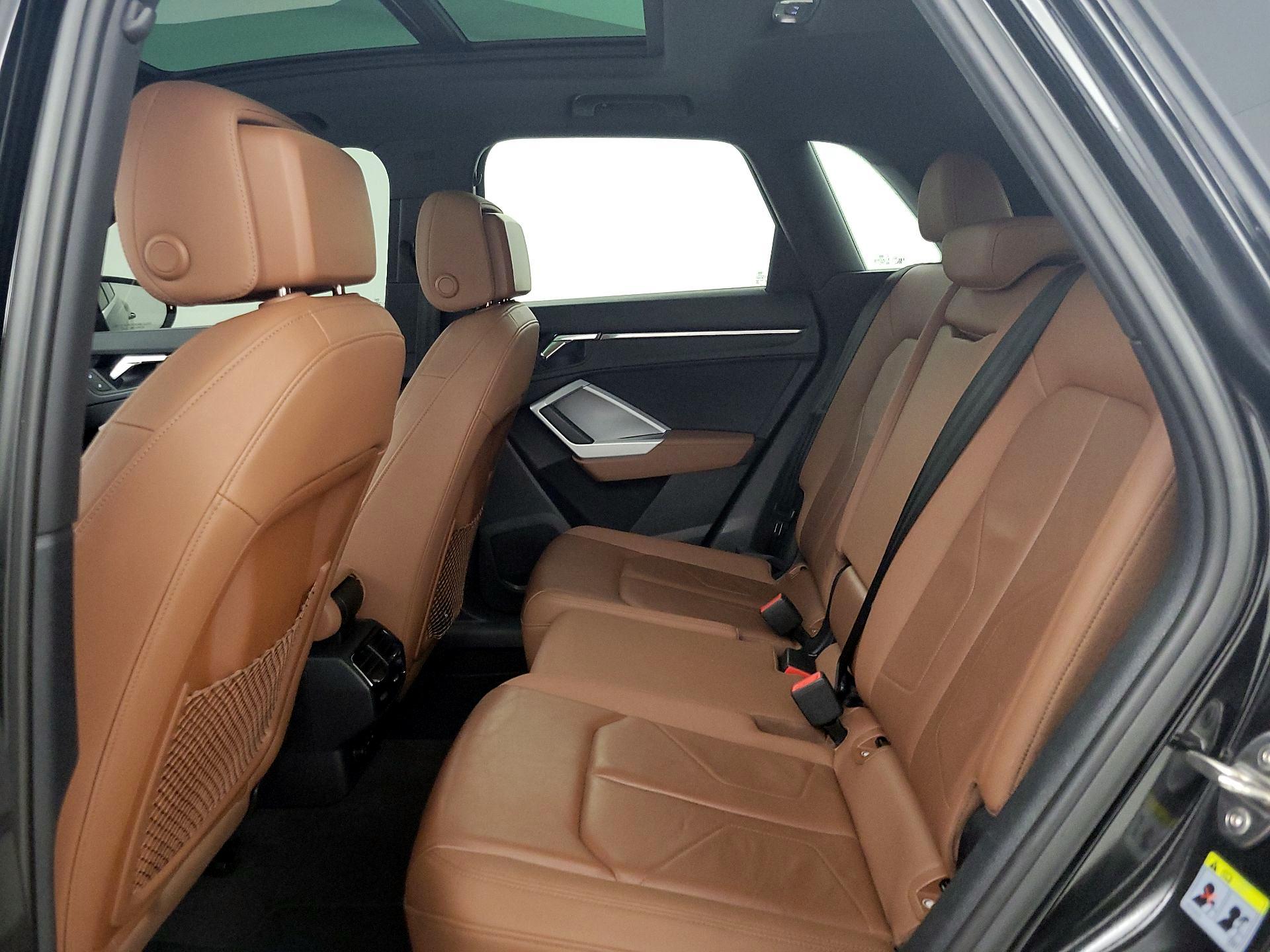 Thumbnail: 2021 Audi Q3 - 20