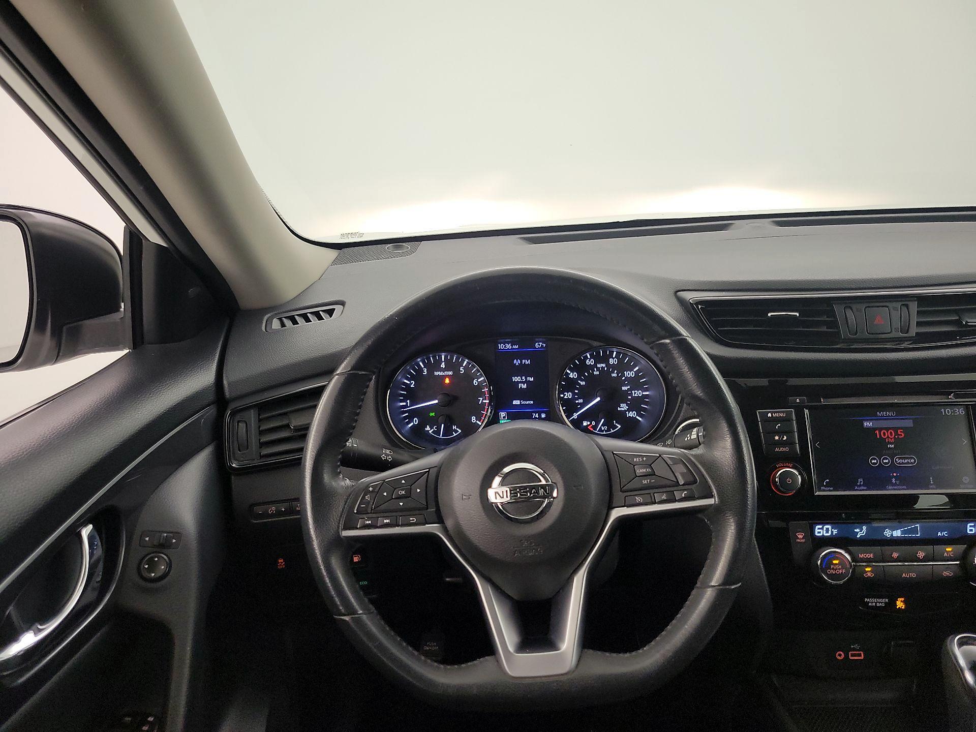 Thumbnail: 2018 Nissan Rogue - 10