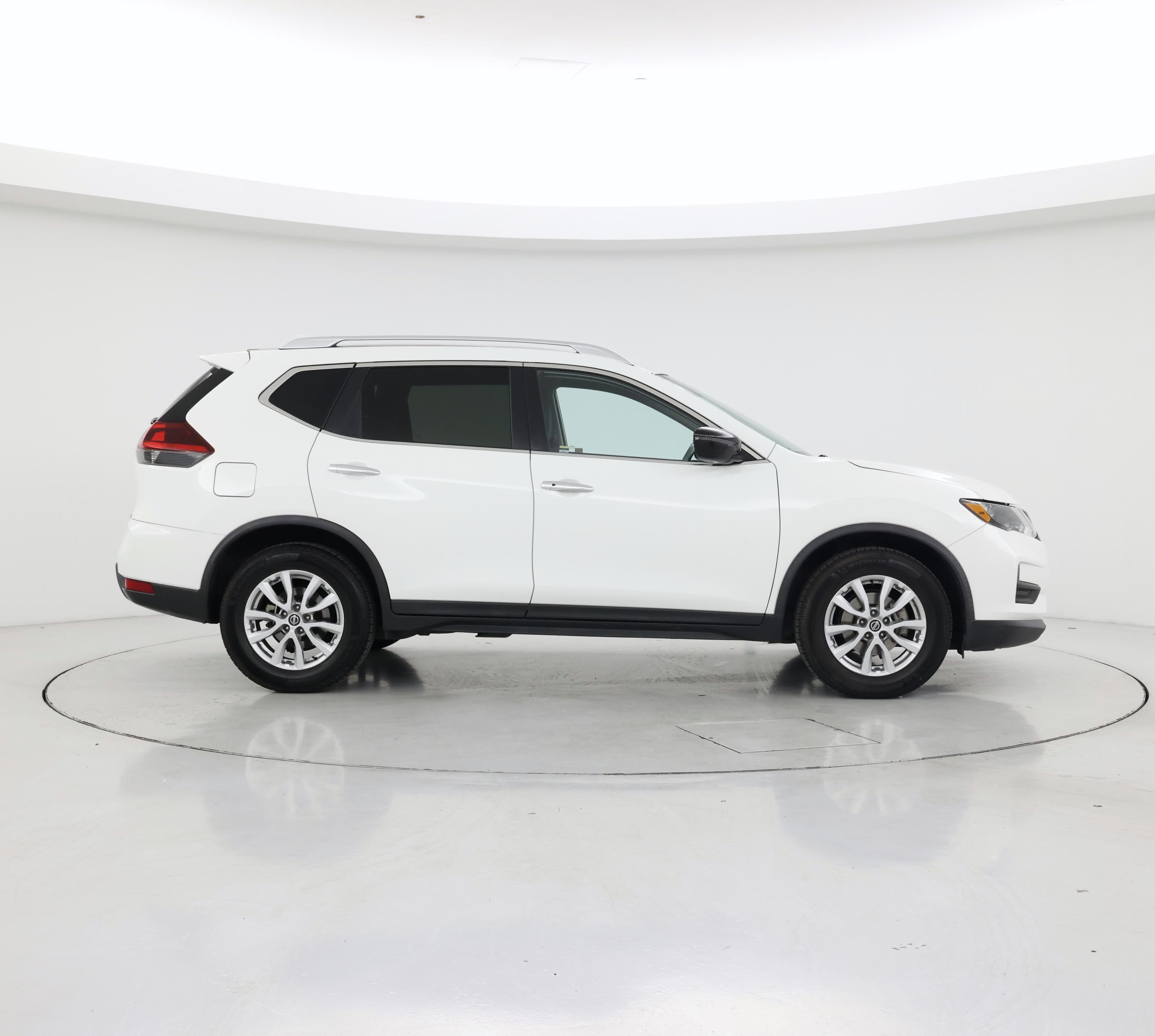 Thumbnail: 2018 Nissan Rogue - 7