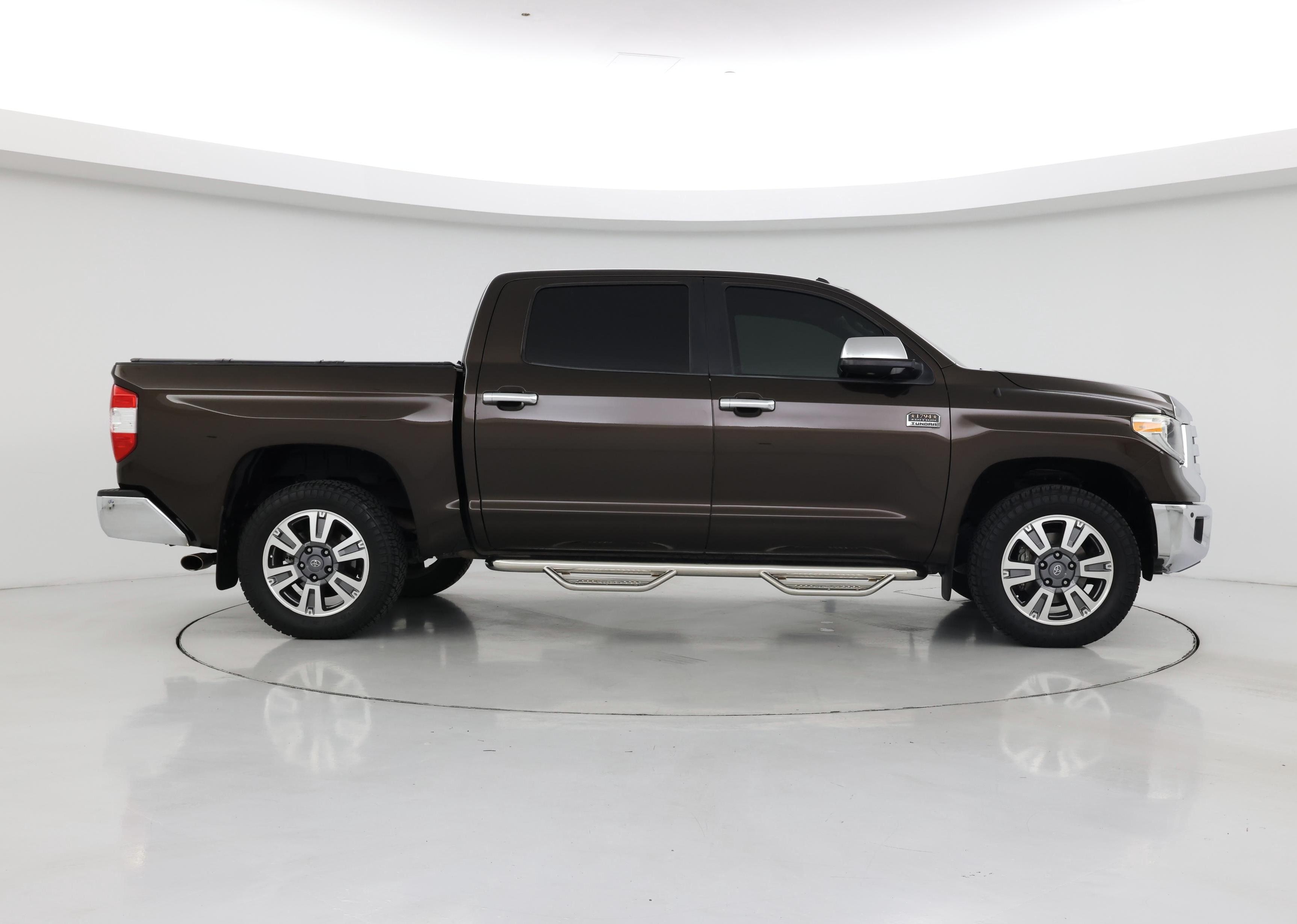 Thumbnail: 2018 Toyota Tundra - 7