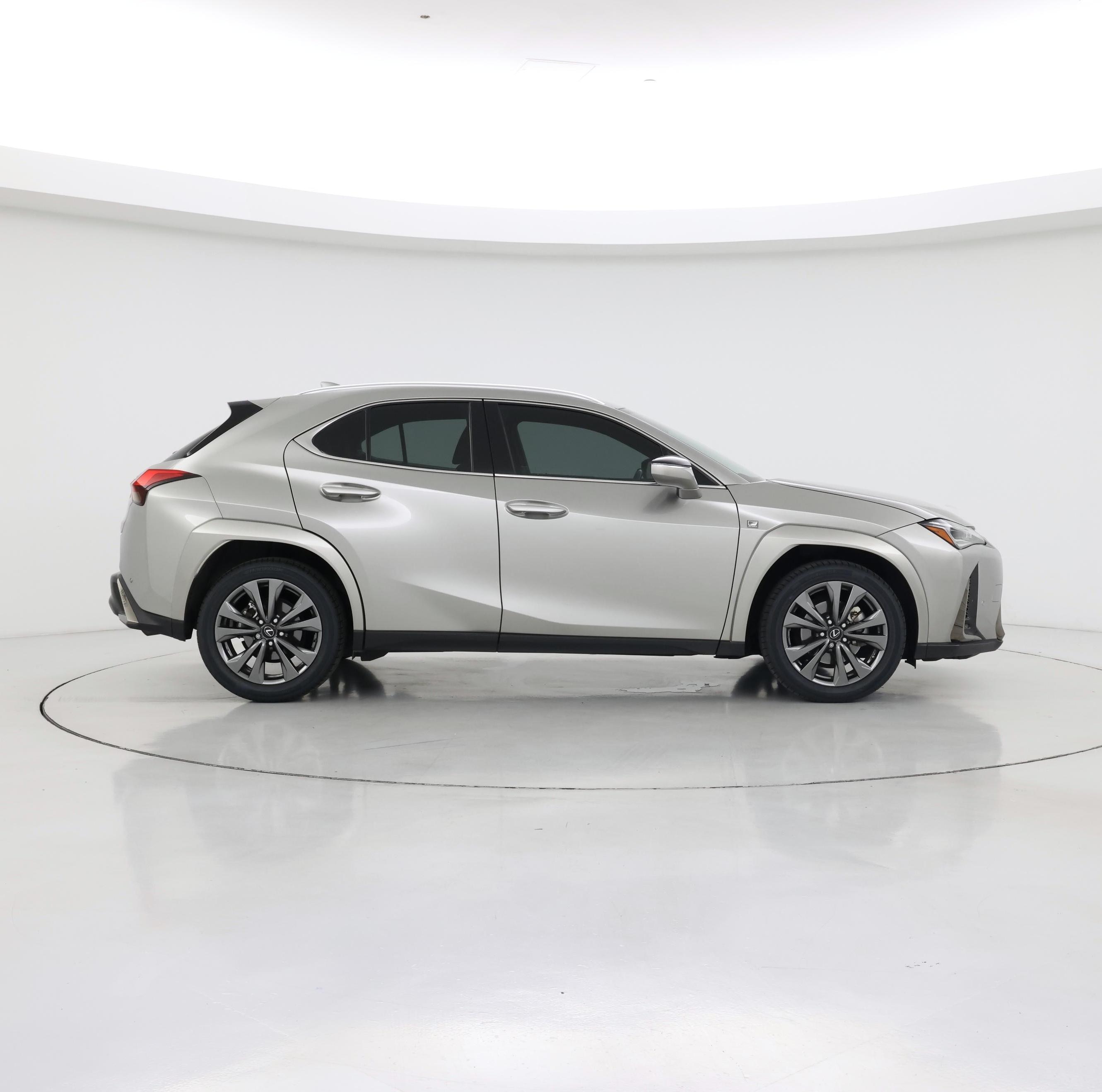 Thumbnail: 2022 Lexus UX - 7