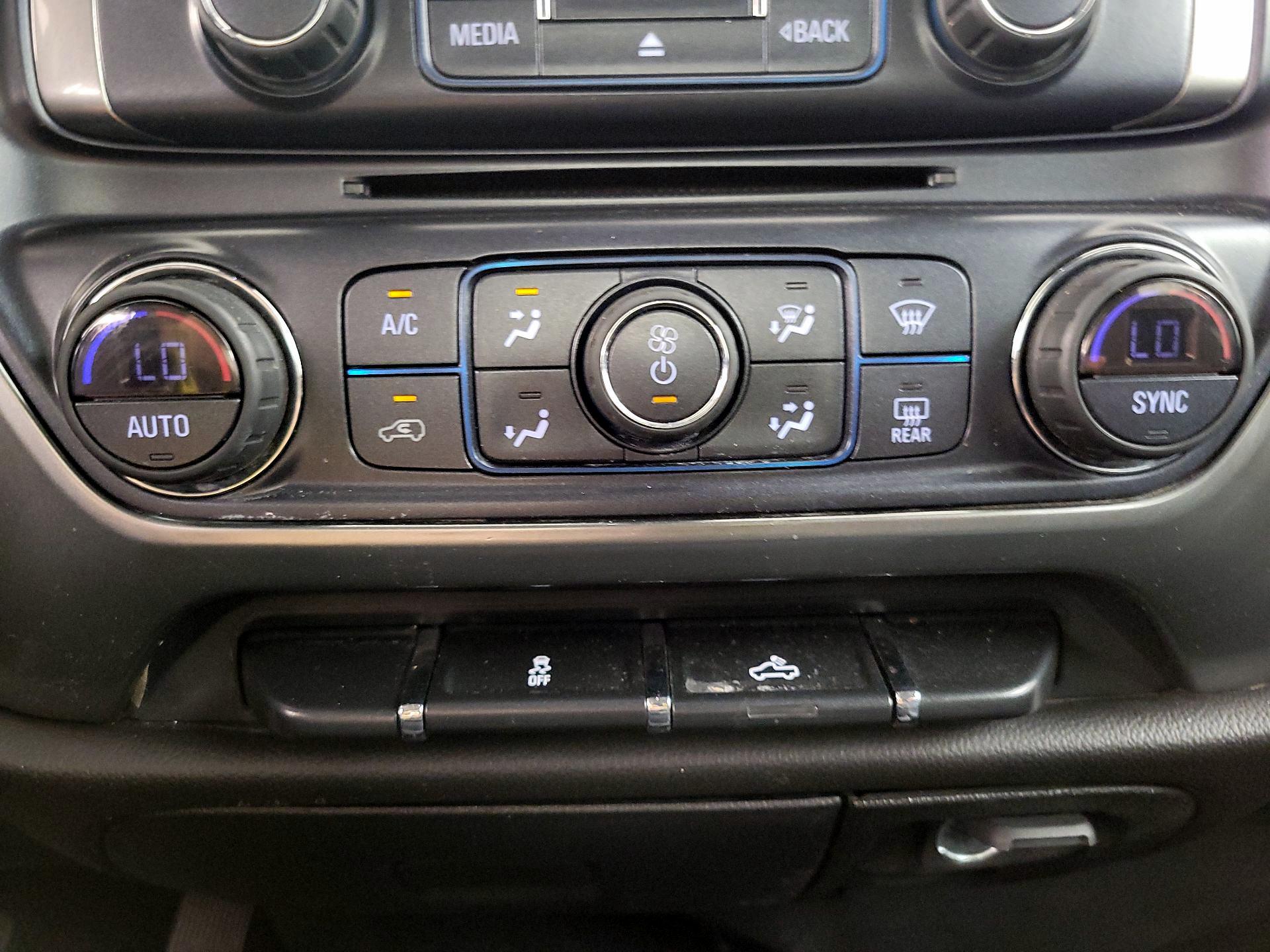 Thumbnail: 2018 Chevrolet Silverado 1500 - 16