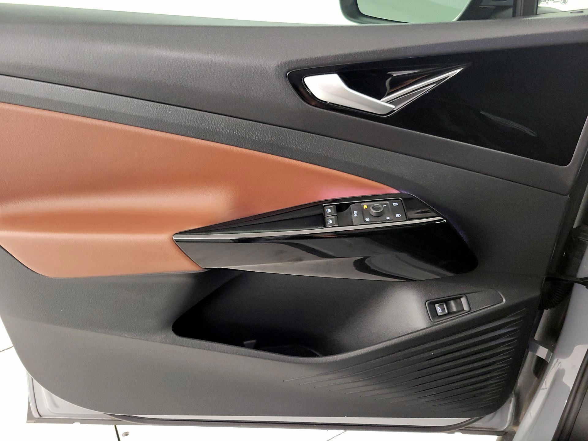 Thumbnail: 2022 Volkswagen ID.4 - 12