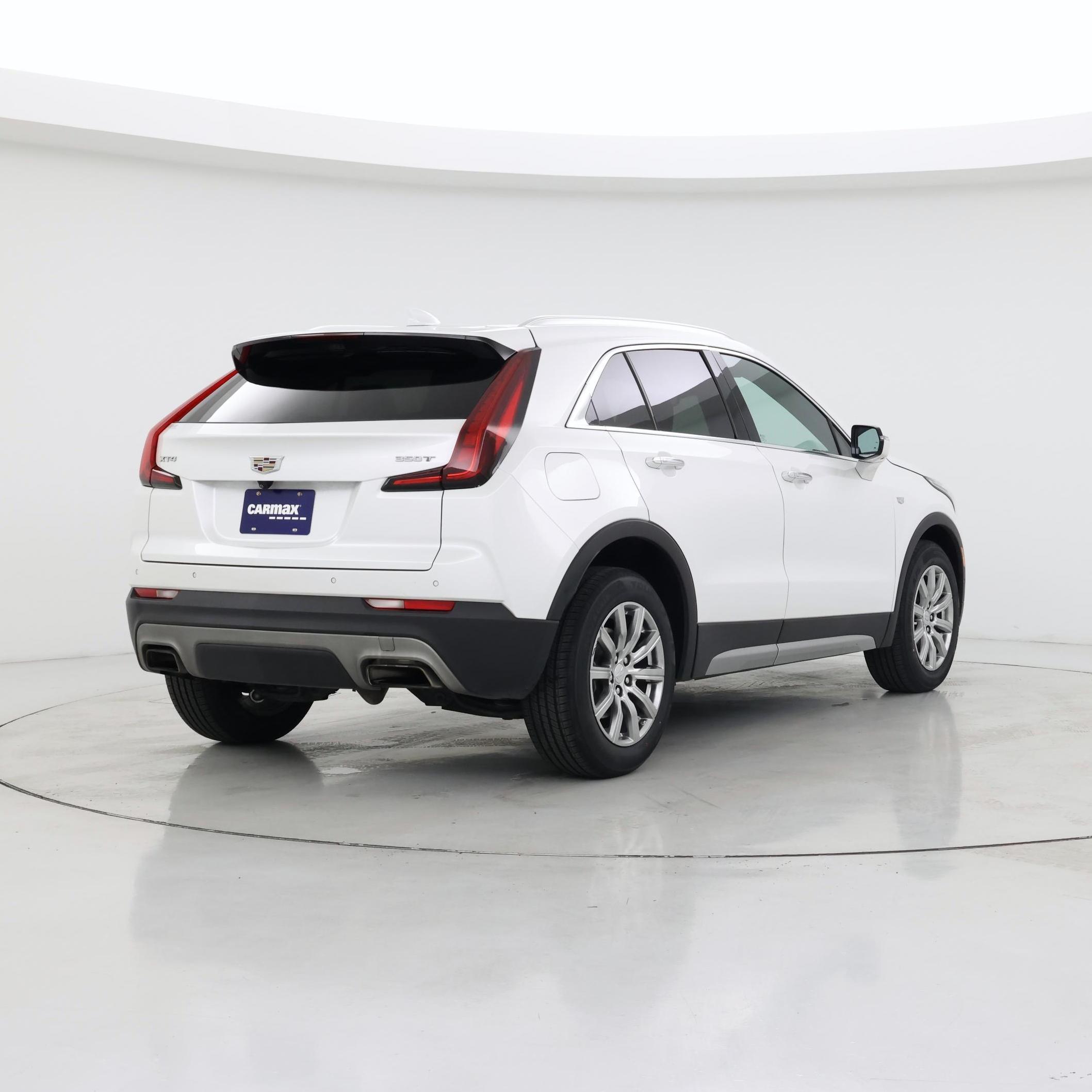 Thumbnail: 2022 Cadillac XT4 - 8