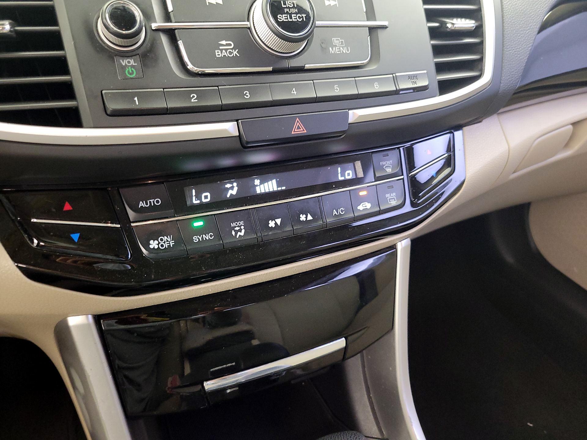 Thumbnail: 2017 Honda Accord - 16