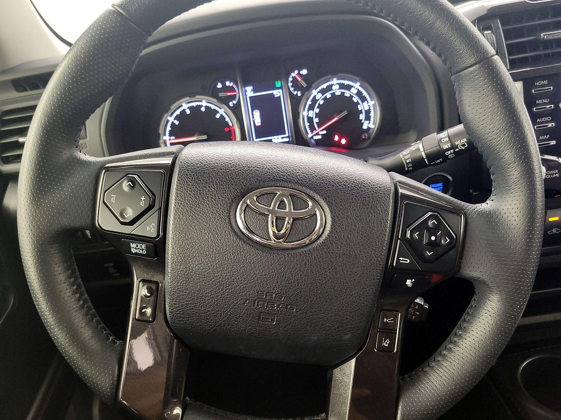 Thumbnail: 2020 Toyota 4Runner - 10