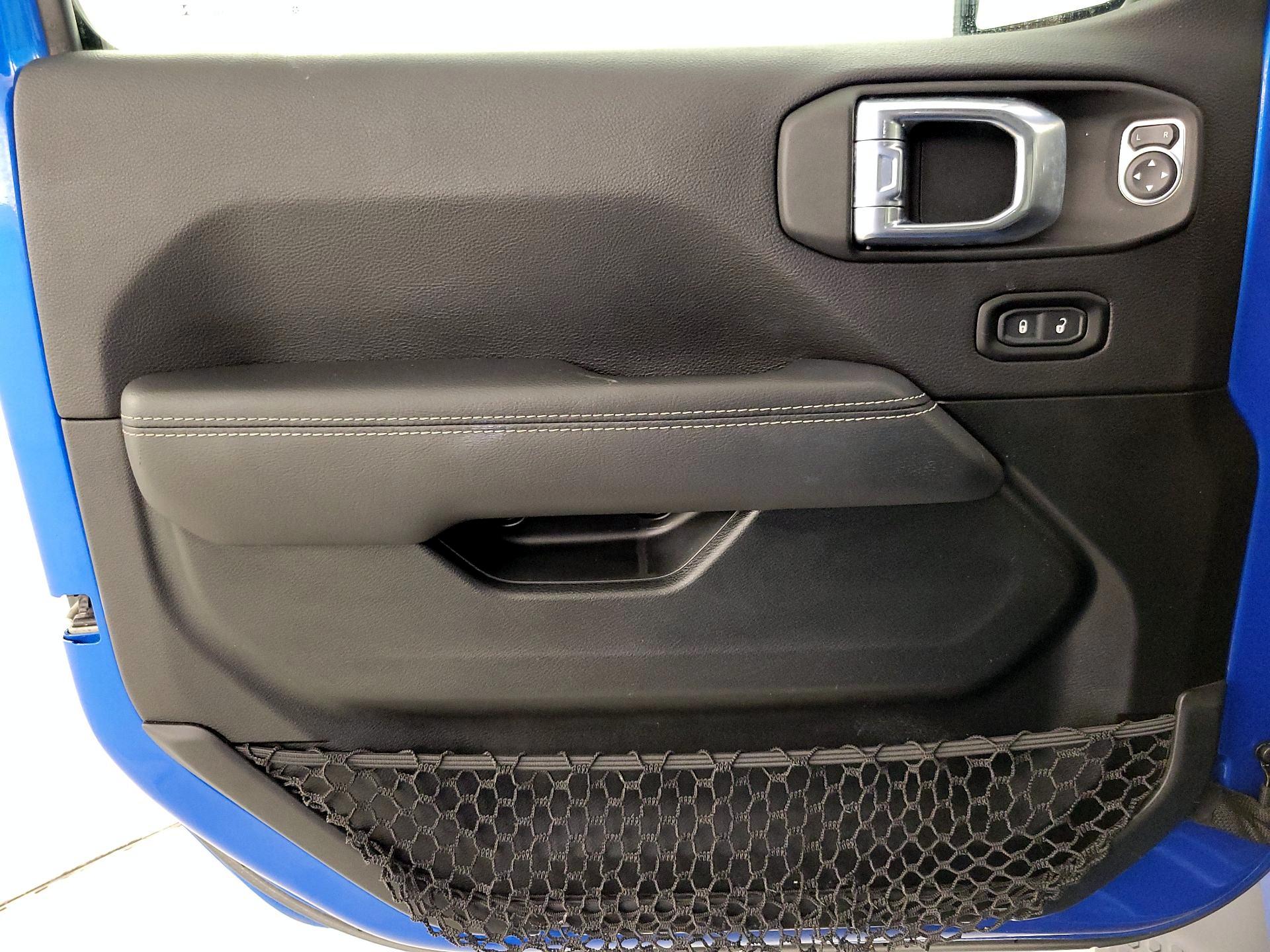 Thumbnail: 2021 Jeep Wrangler - 12