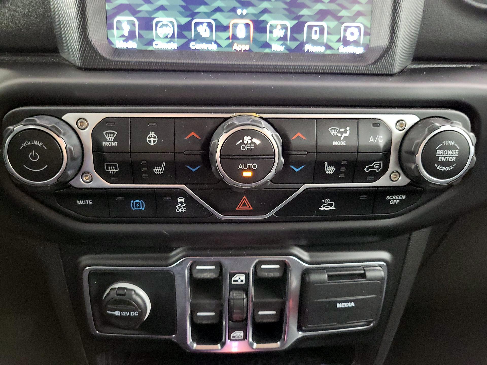 Thumbnail: 2021 Jeep Wrangler - 17