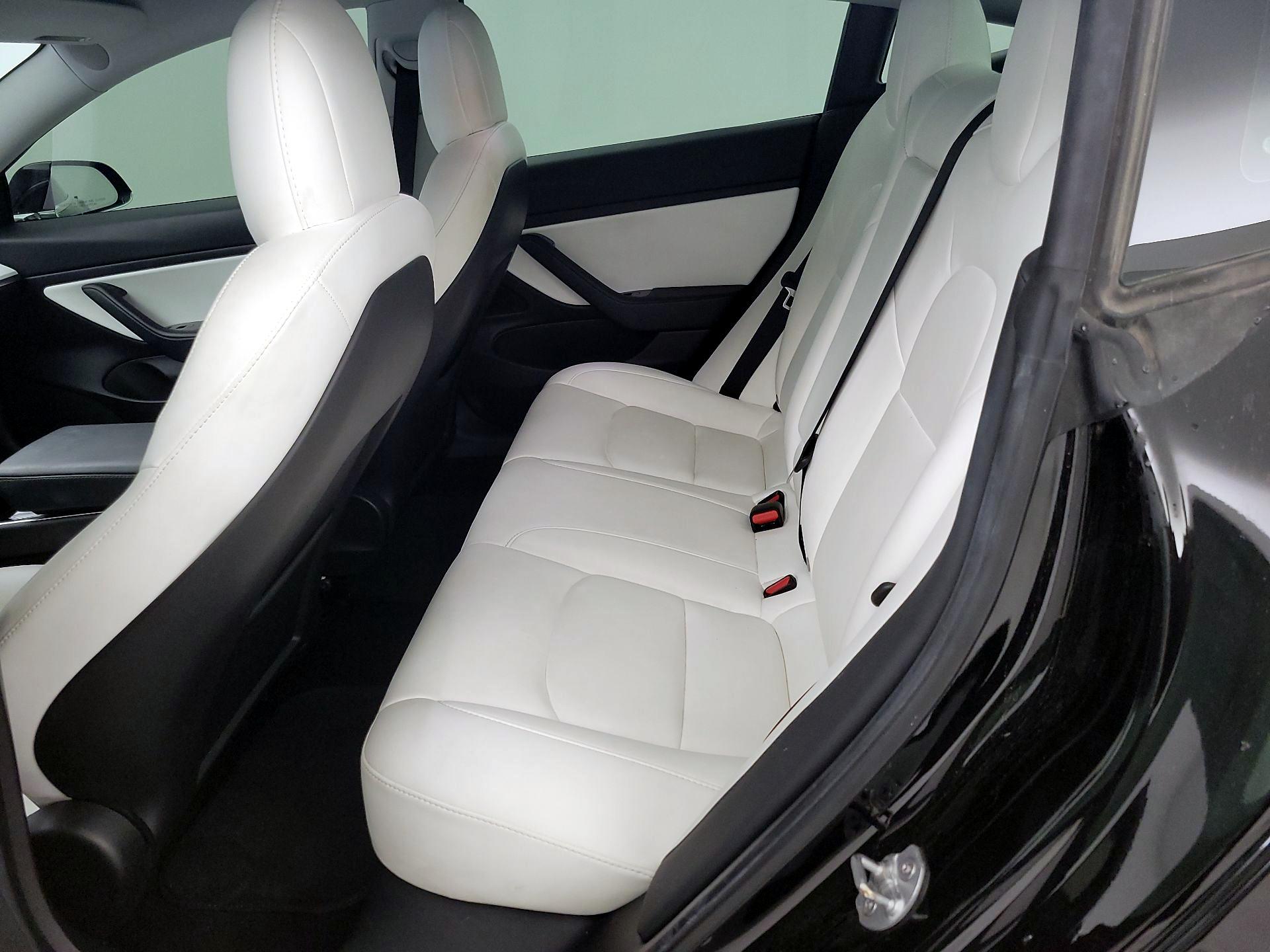 Thumbnail: 2020 Tesla Model 3 - 19