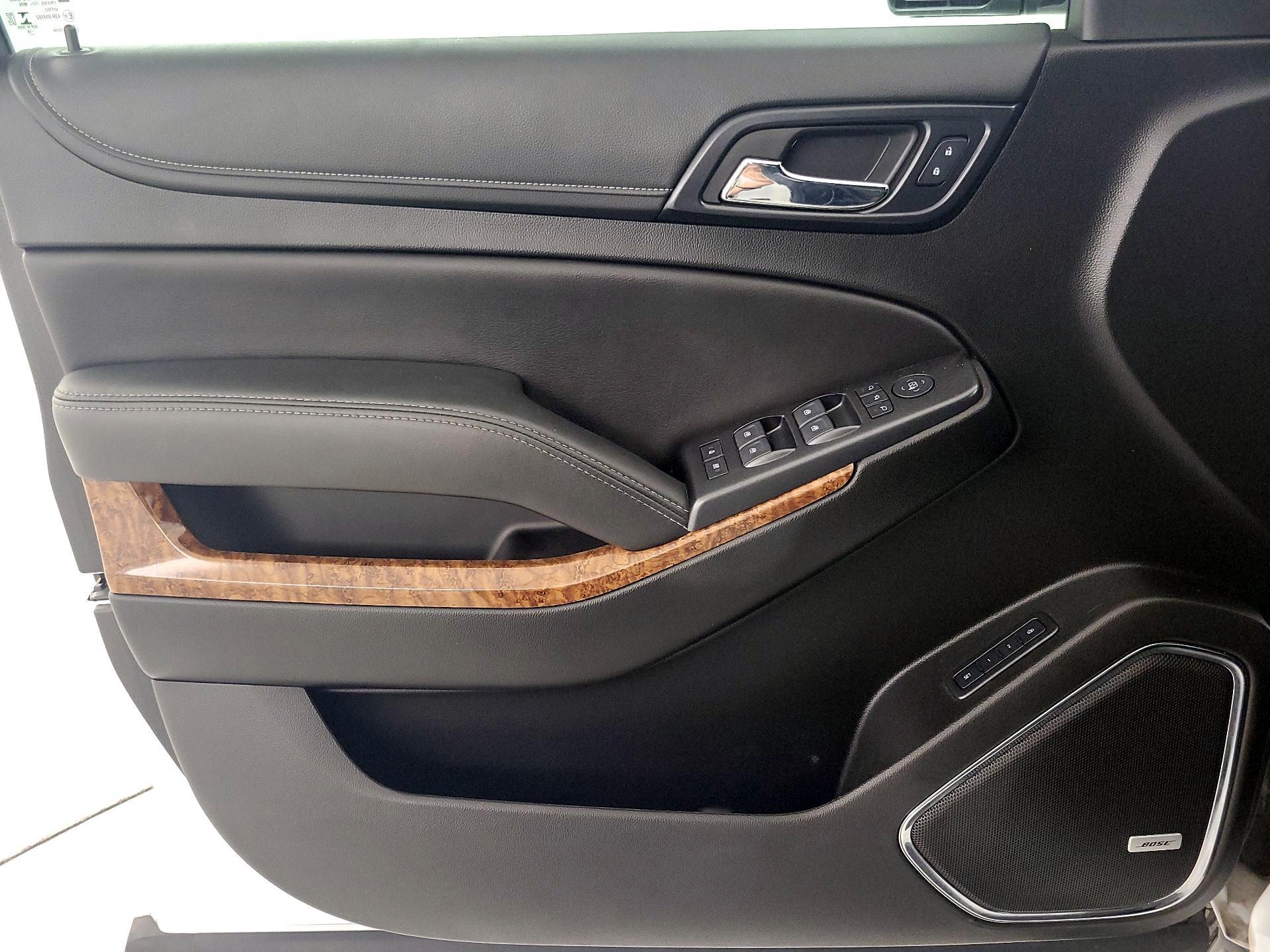 Thumbnail: 2019 Chevrolet Tahoe - 12