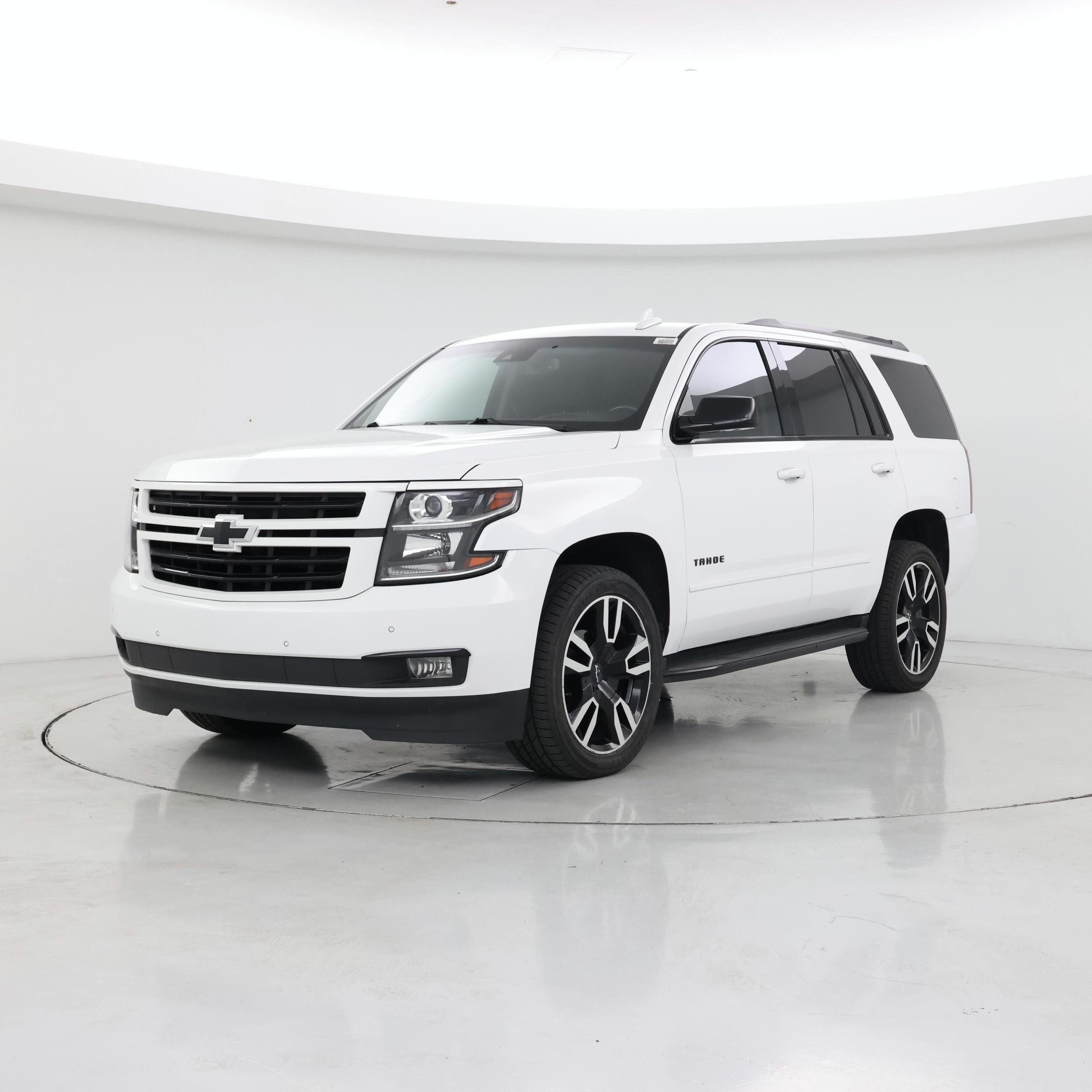 Thumbnail: 2019 Chevrolet Tahoe - 4