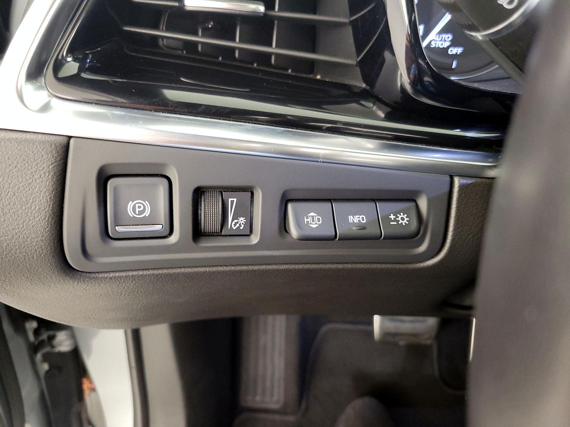 Thumbnail: 2023 Cadillac XT6 - 13