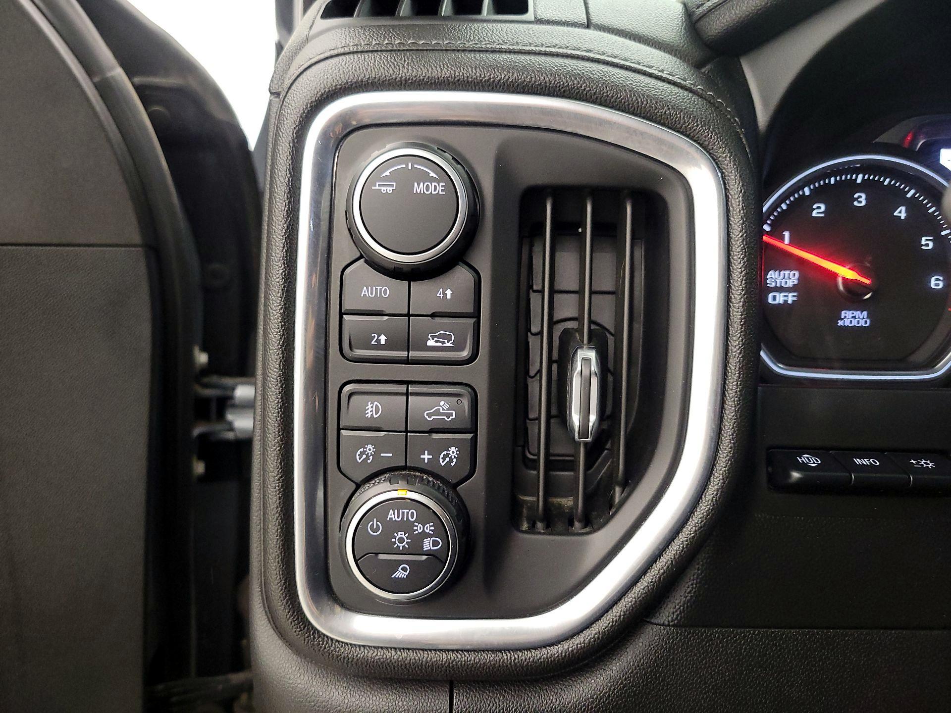 Thumbnail: 2020 Chevrolet Silverado 1500 - 13