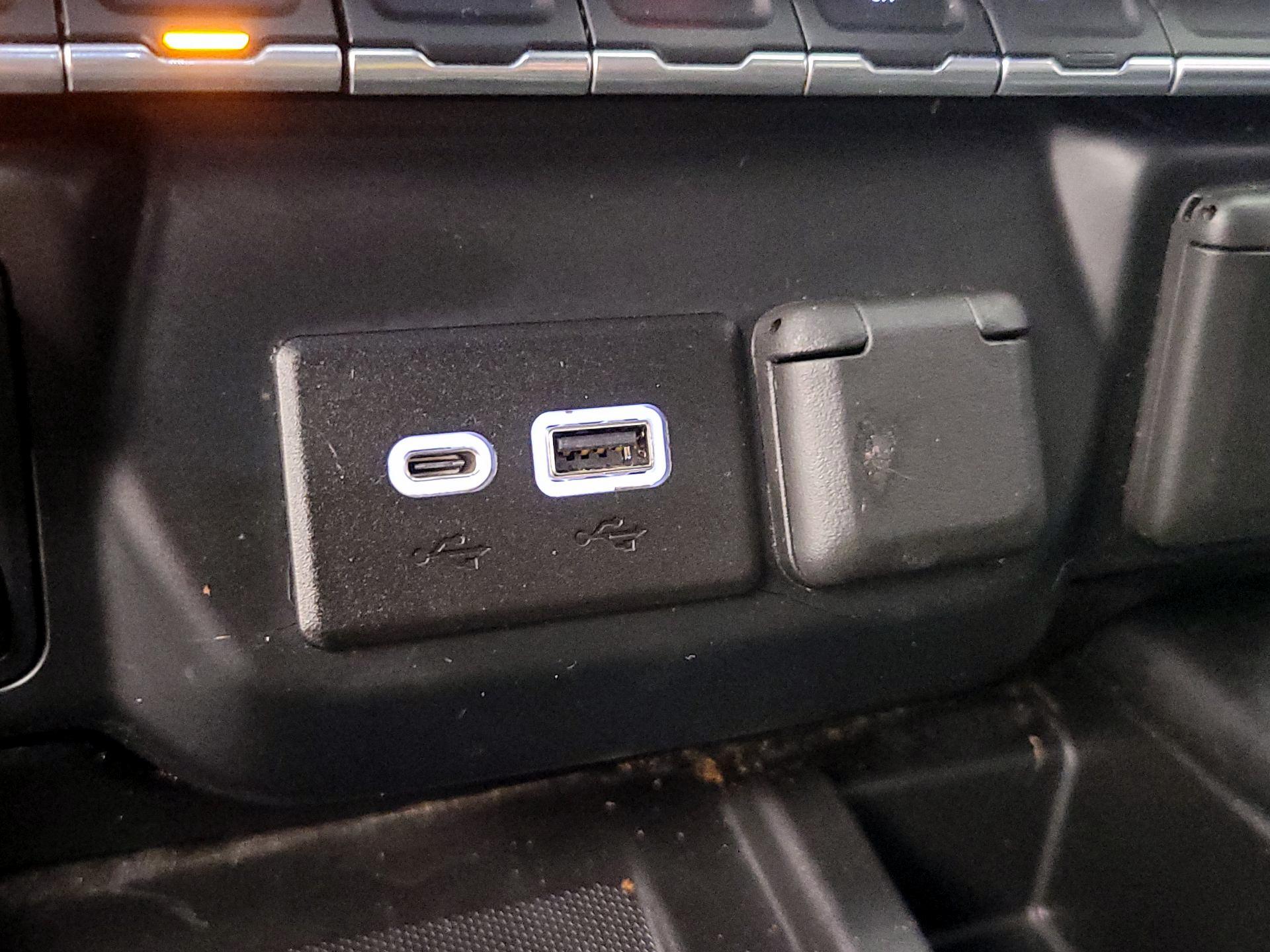 Thumbnail: 2020 Chevrolet Silverado 1500 - 18