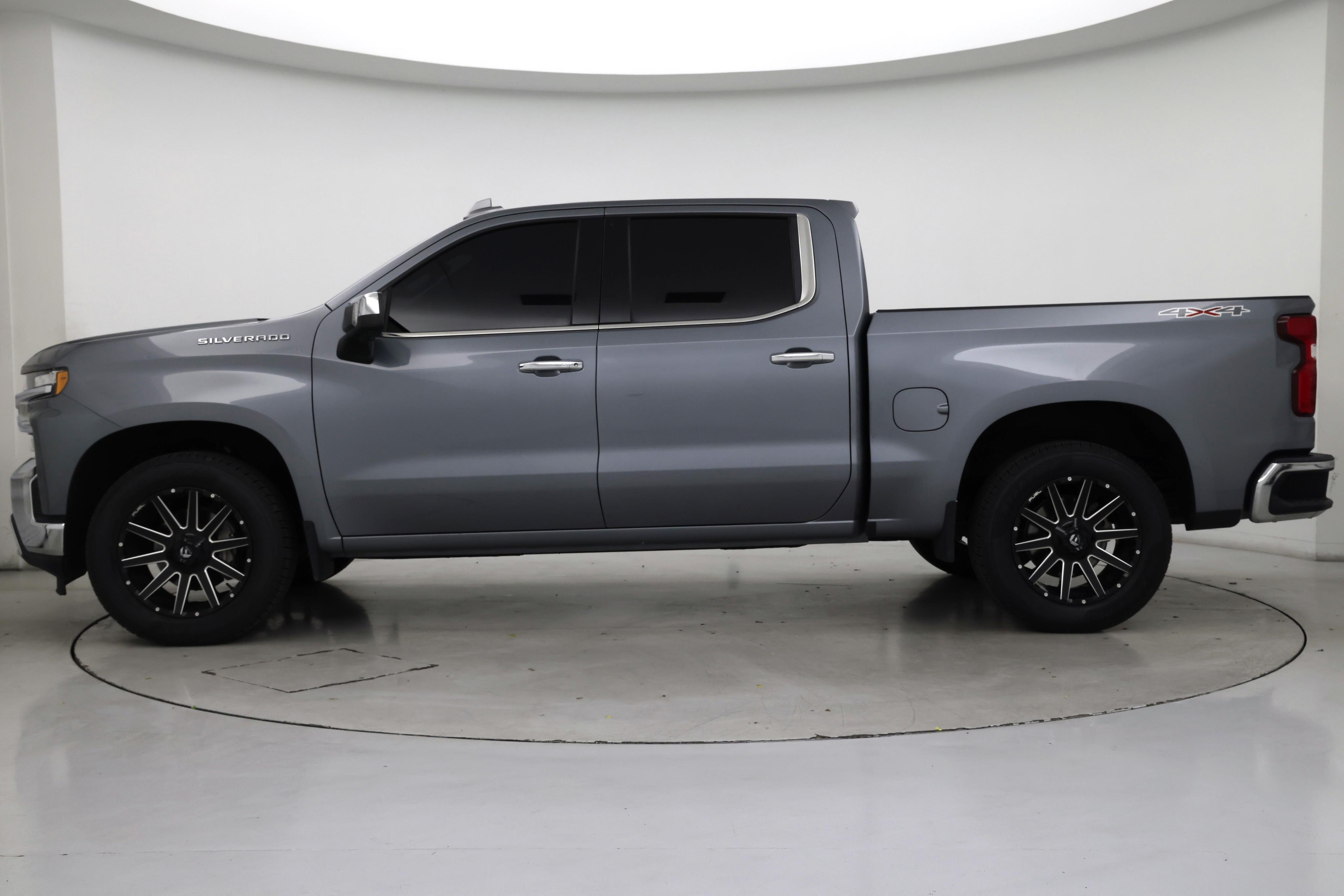Thumbnail: 2020 Chevrolet Silverado 1500 - 3