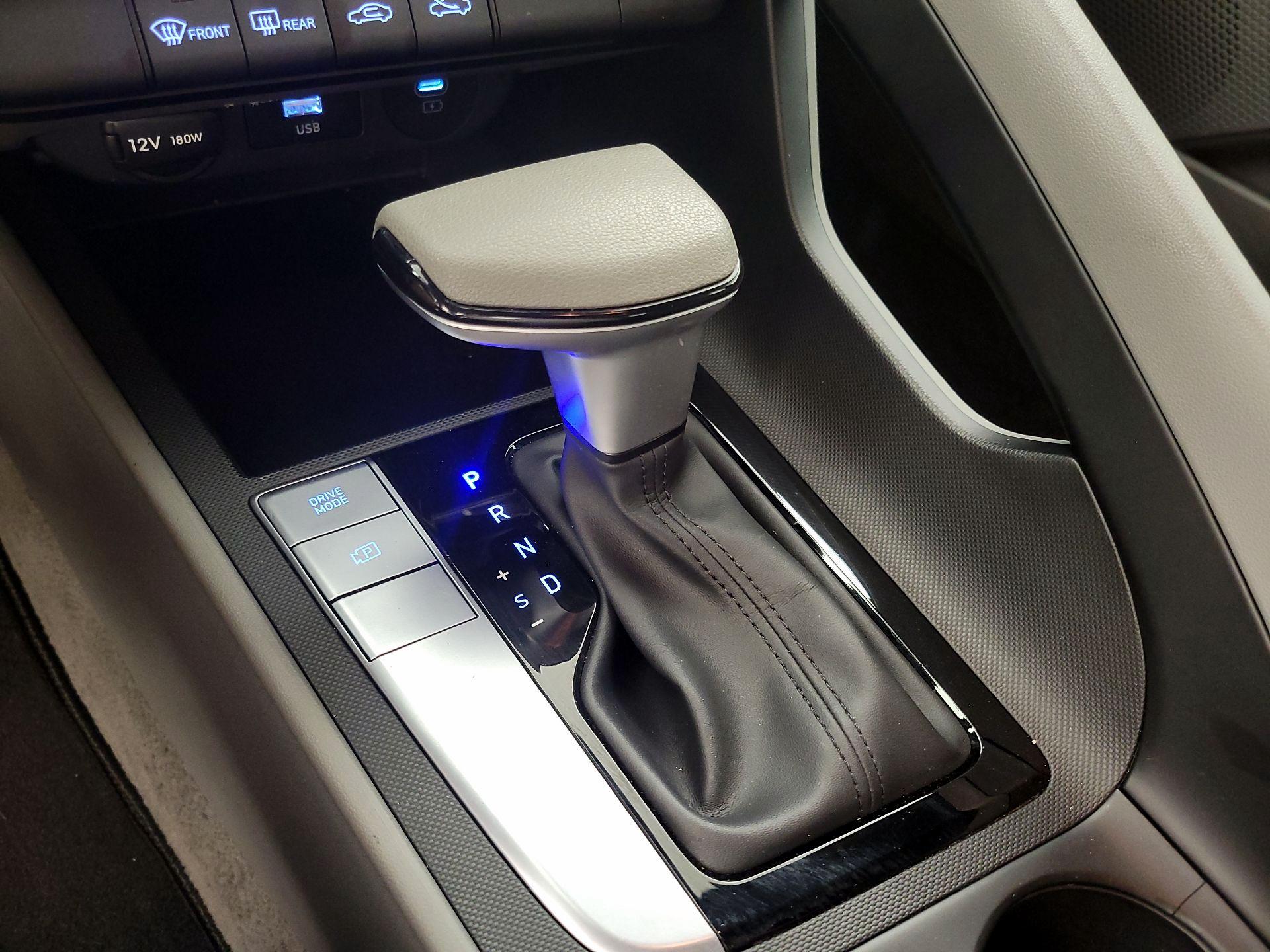 Thumbnail: 2024 Hyundai Elantra - 18