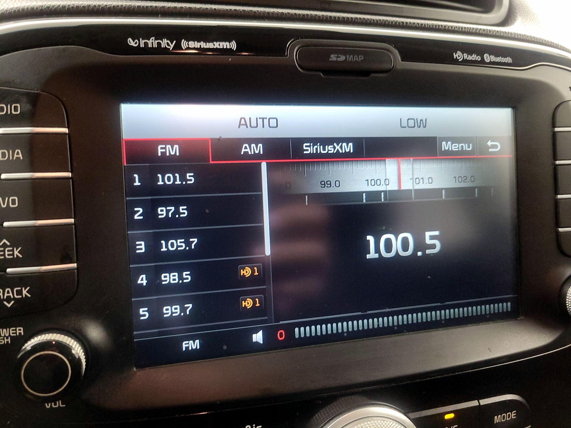 Thumbnail: 2015 Kia Soul - 16