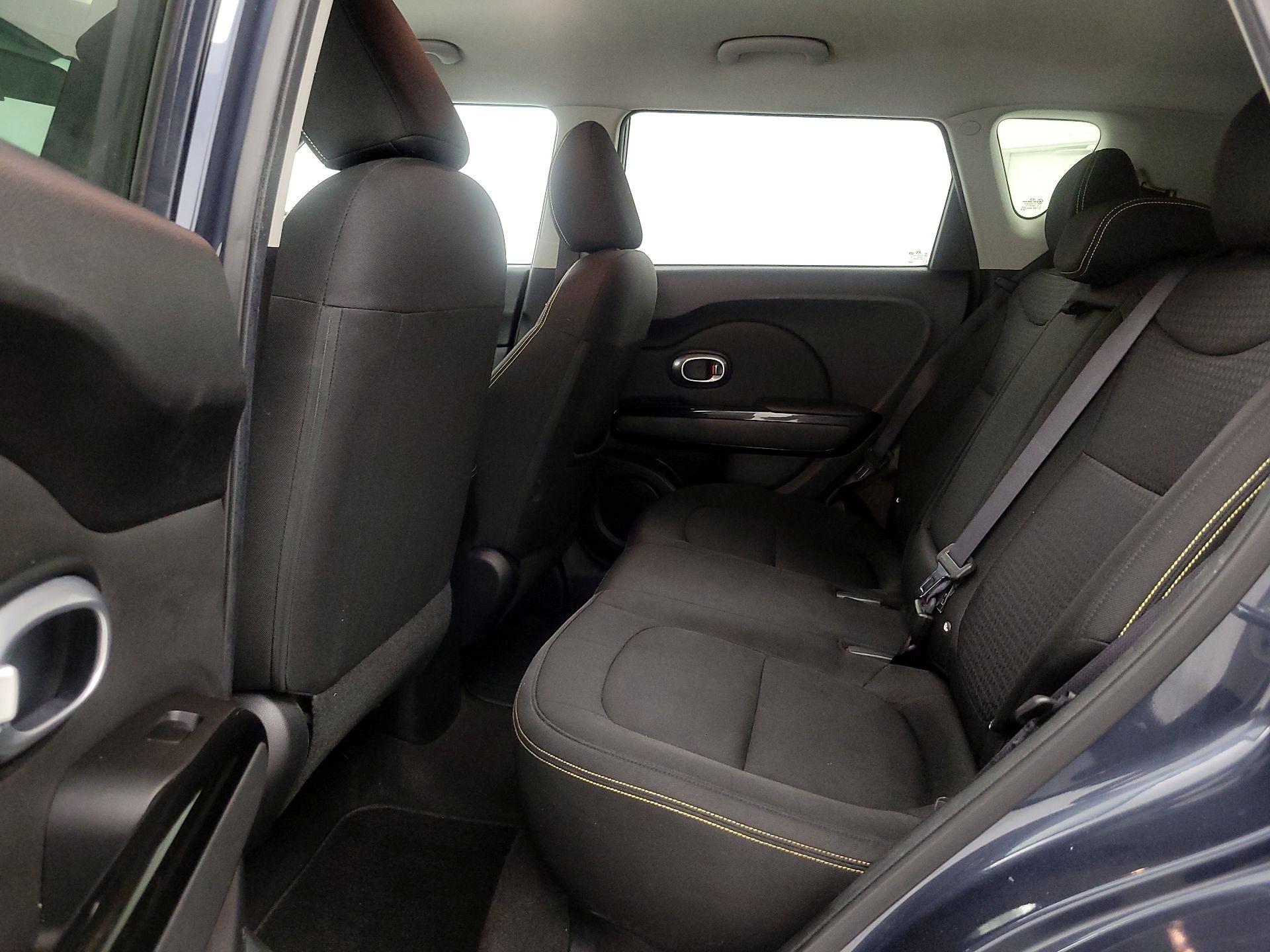 Thumbnail: 2015 Kia Soul - 20
