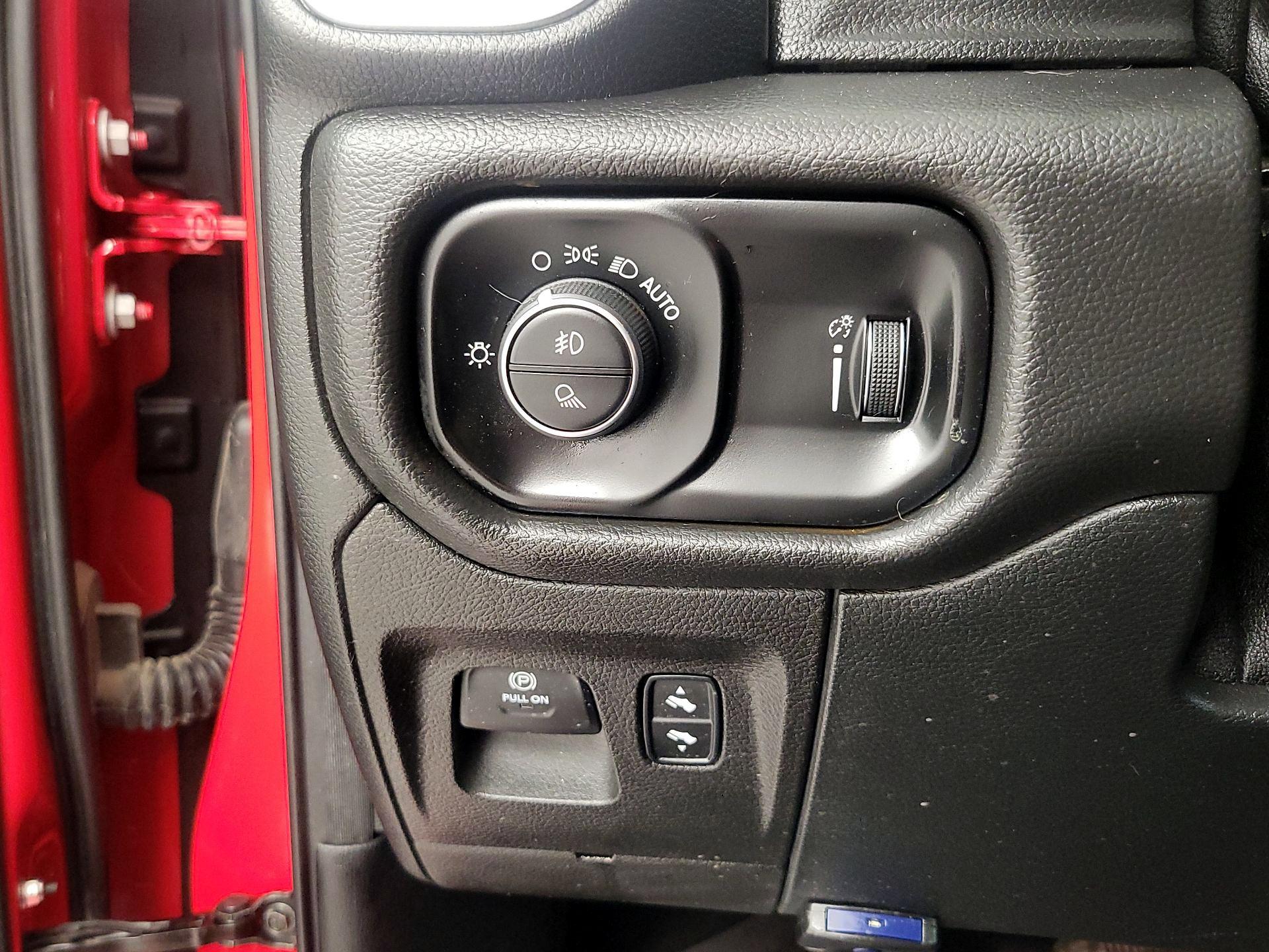 Thumbnail: 2021 RAM 1500 - 13
