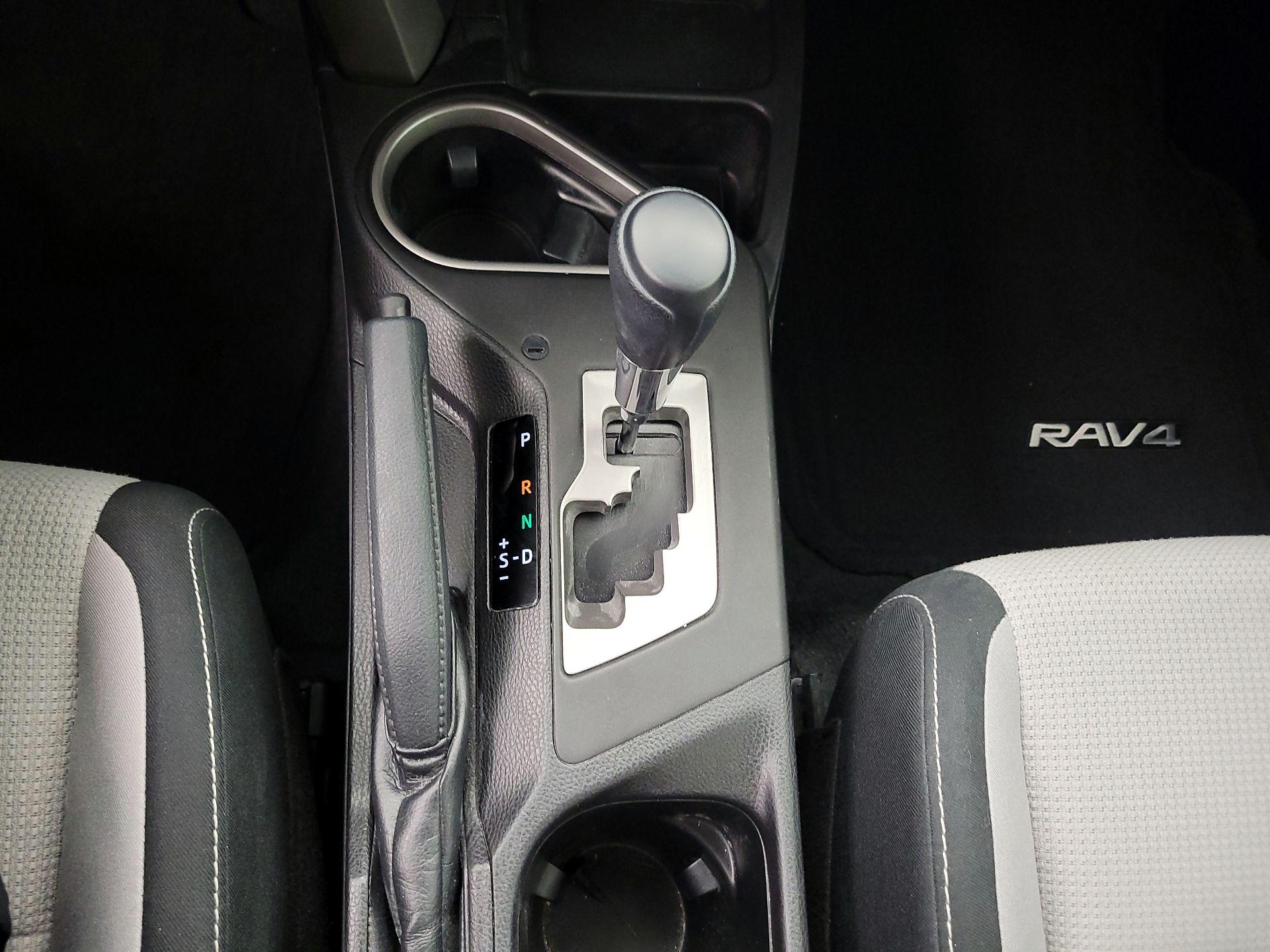 Thumbnail: 2017 Toyota RAV4 - 17