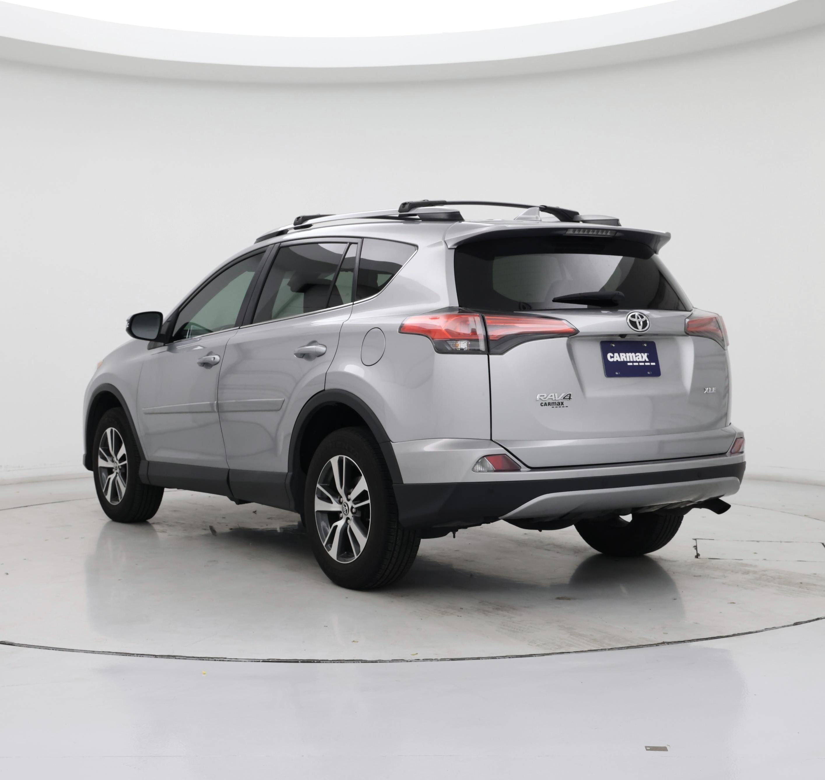 Thumbnail: 2017 Toyota RAV4 - 2