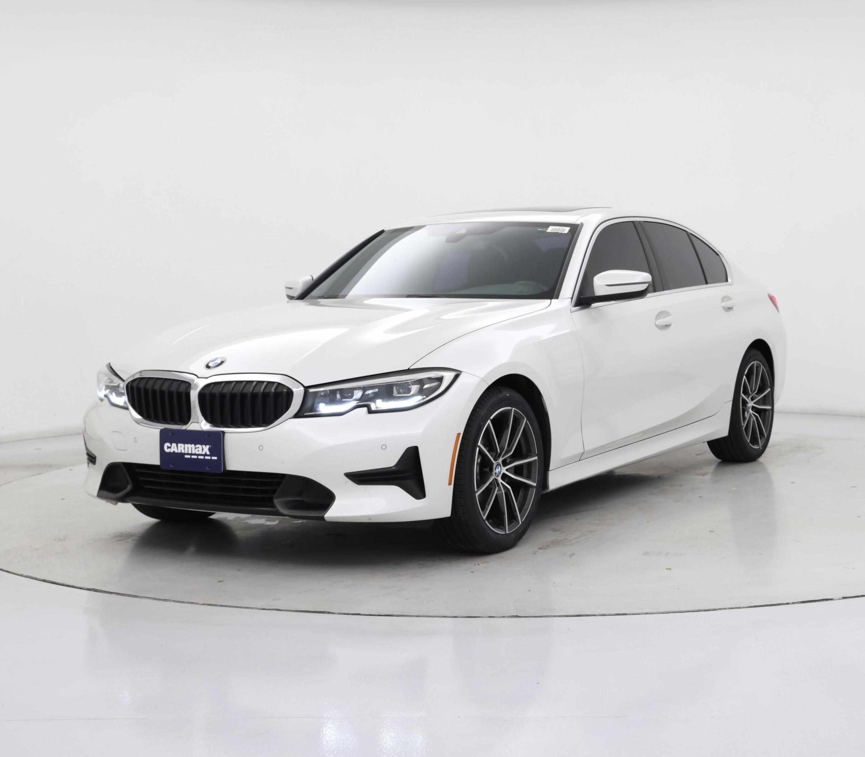 Thumbnail: 2019 BMW 3 Series - 4
