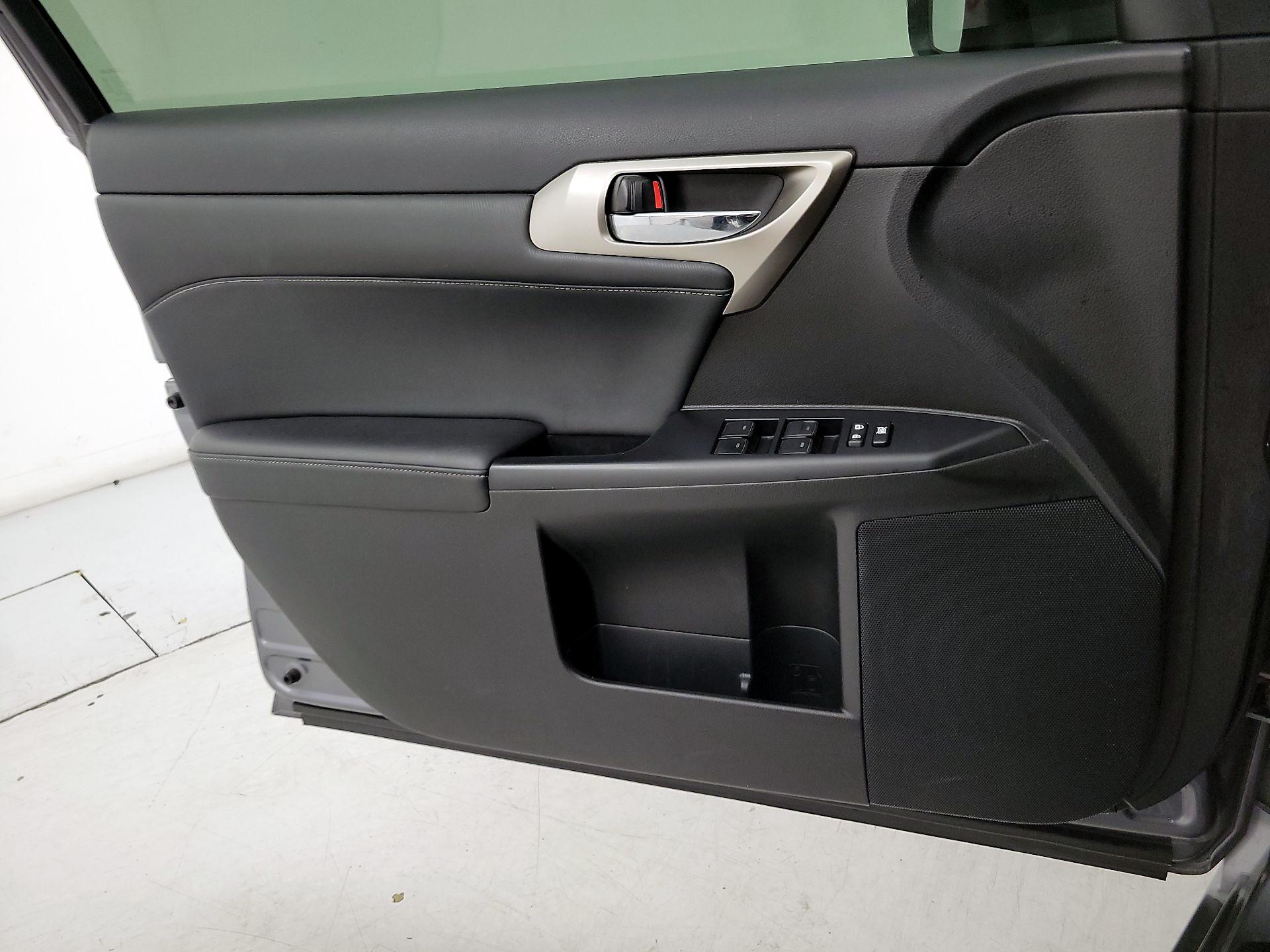 Thumbnail: 2014 Lexus CT - 12