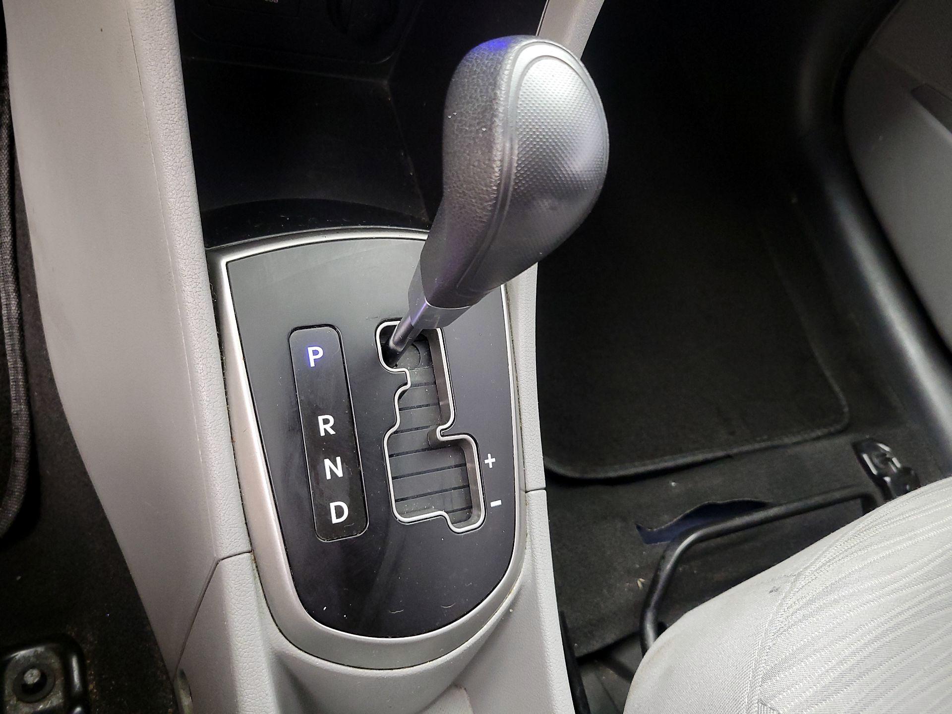Thumbnail: 2017 Hyundai Accent - 16