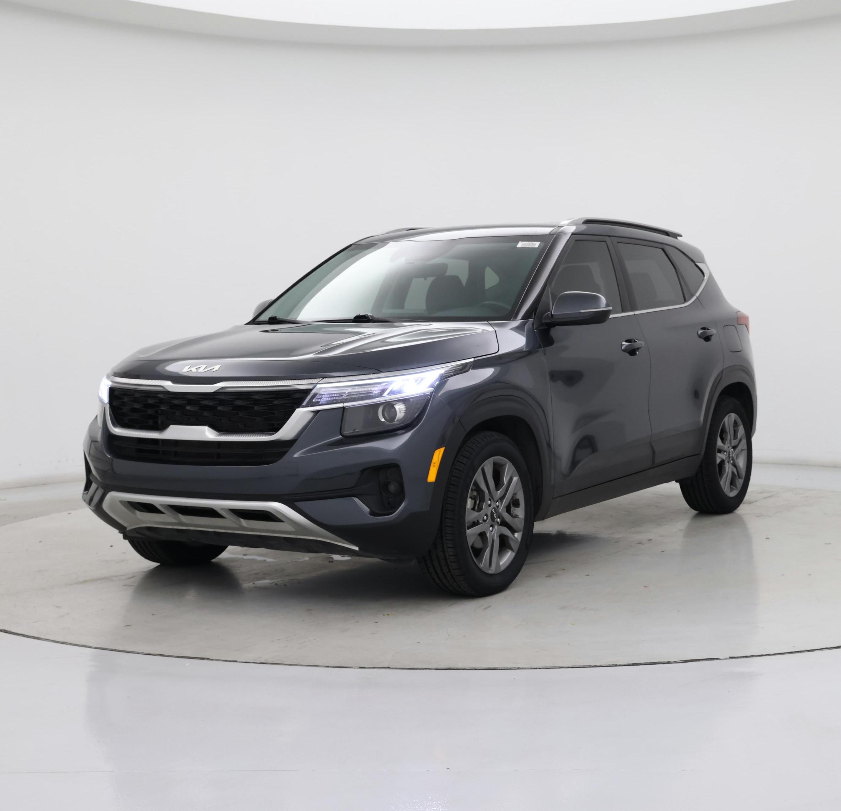 Thumbnail: 2023 Kia Seltos - 4