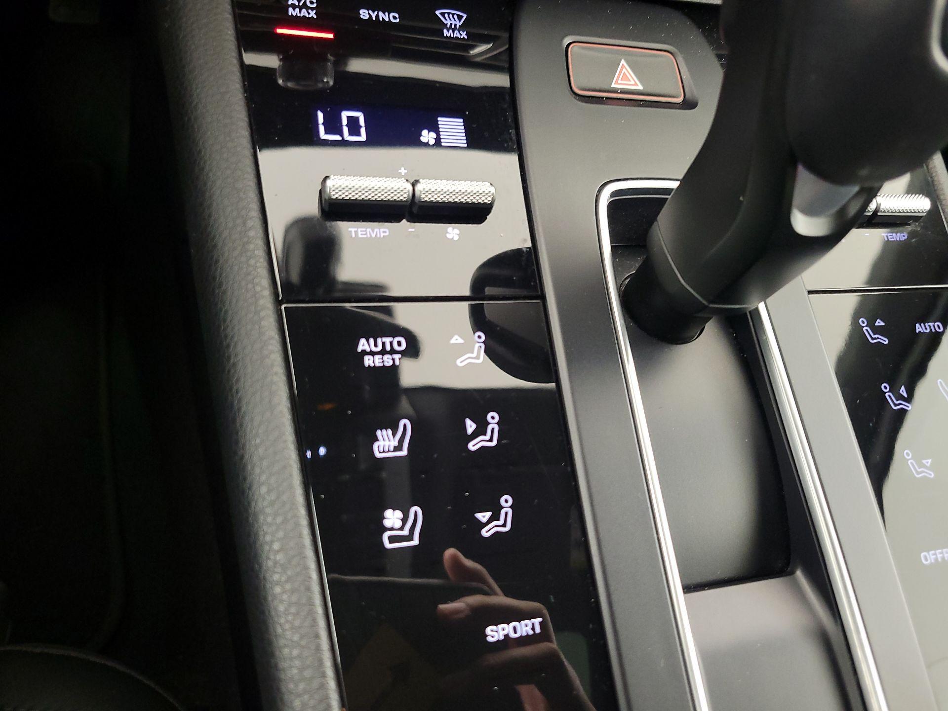 Thumbnail: 2023 Porsche Macan - 17