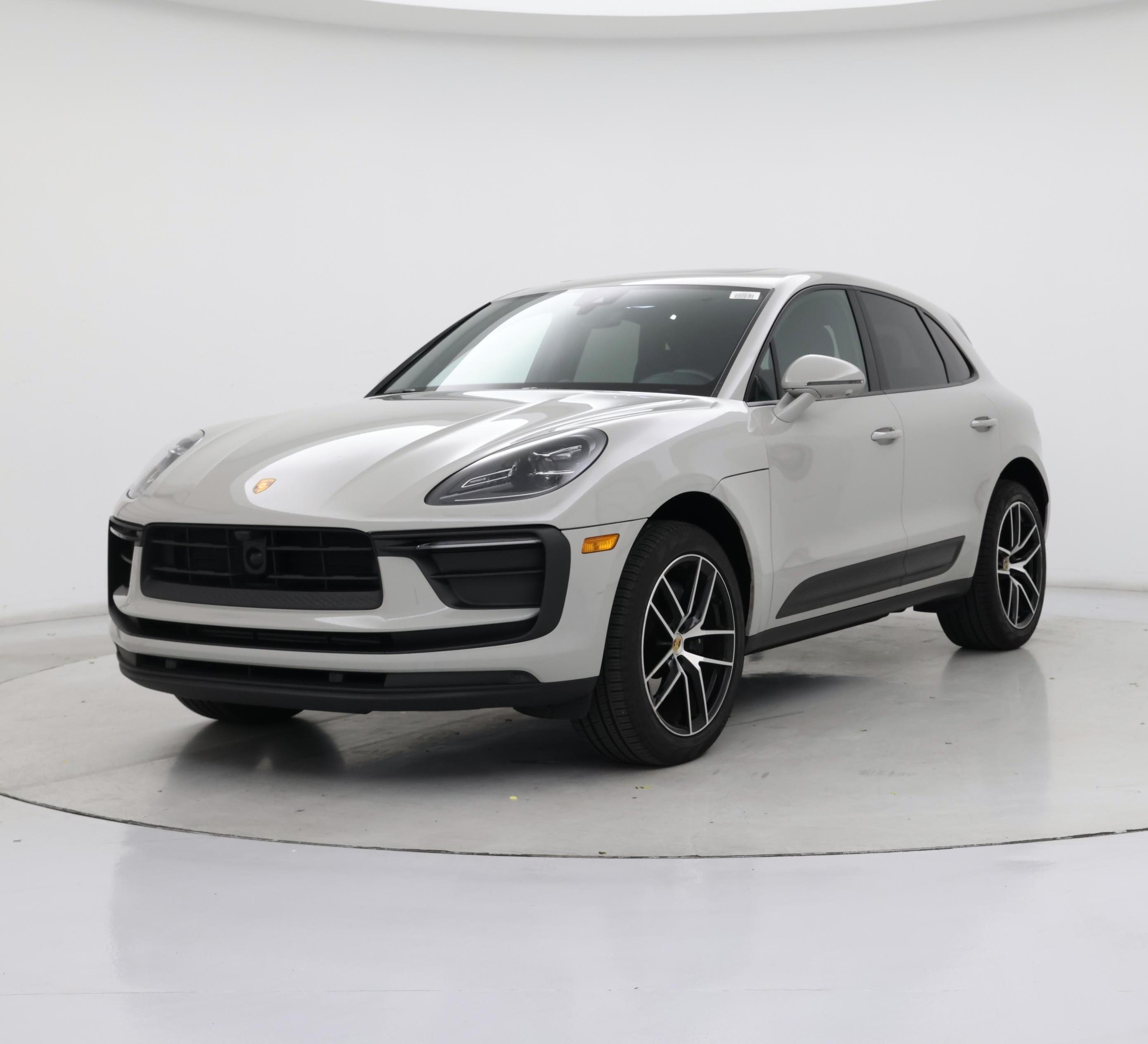 Thumbnail: 2023 Porsche Macan - 4