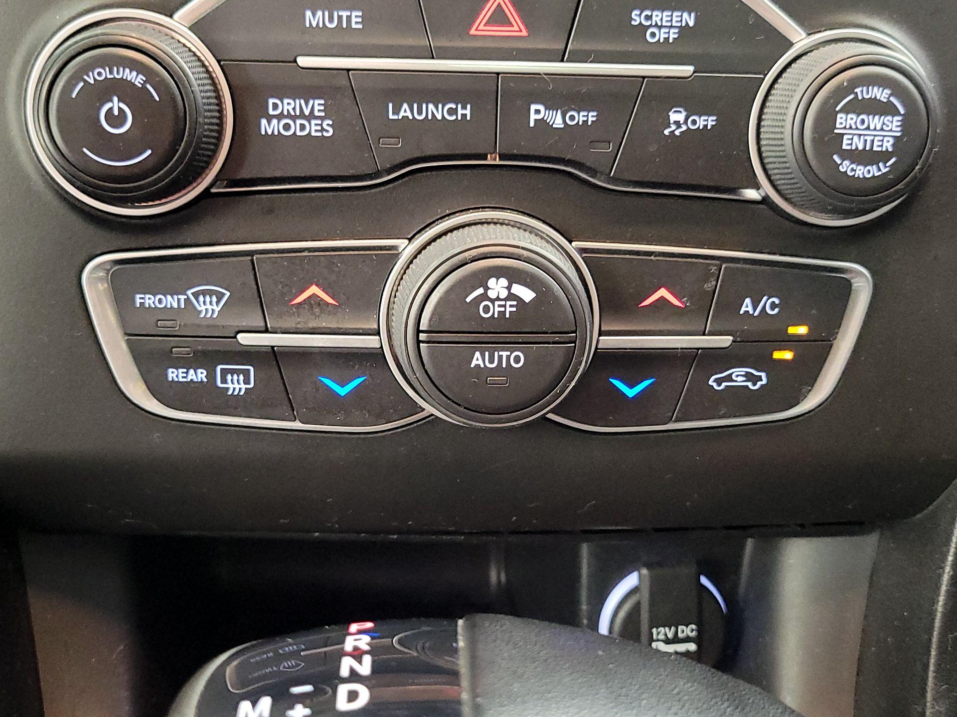 Thumbnail: 2021 Dodge Charger - 16