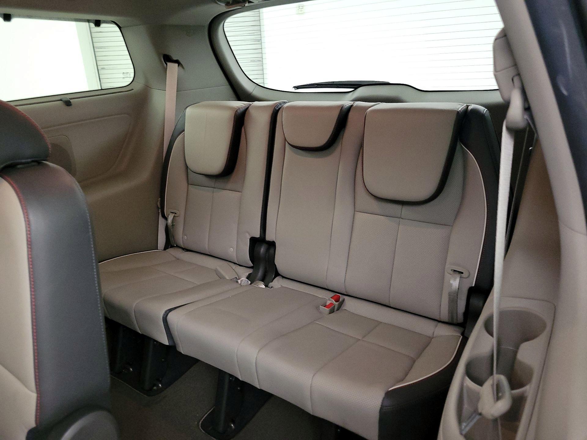 Thumbnail: 2018 Kia Sedona - 20