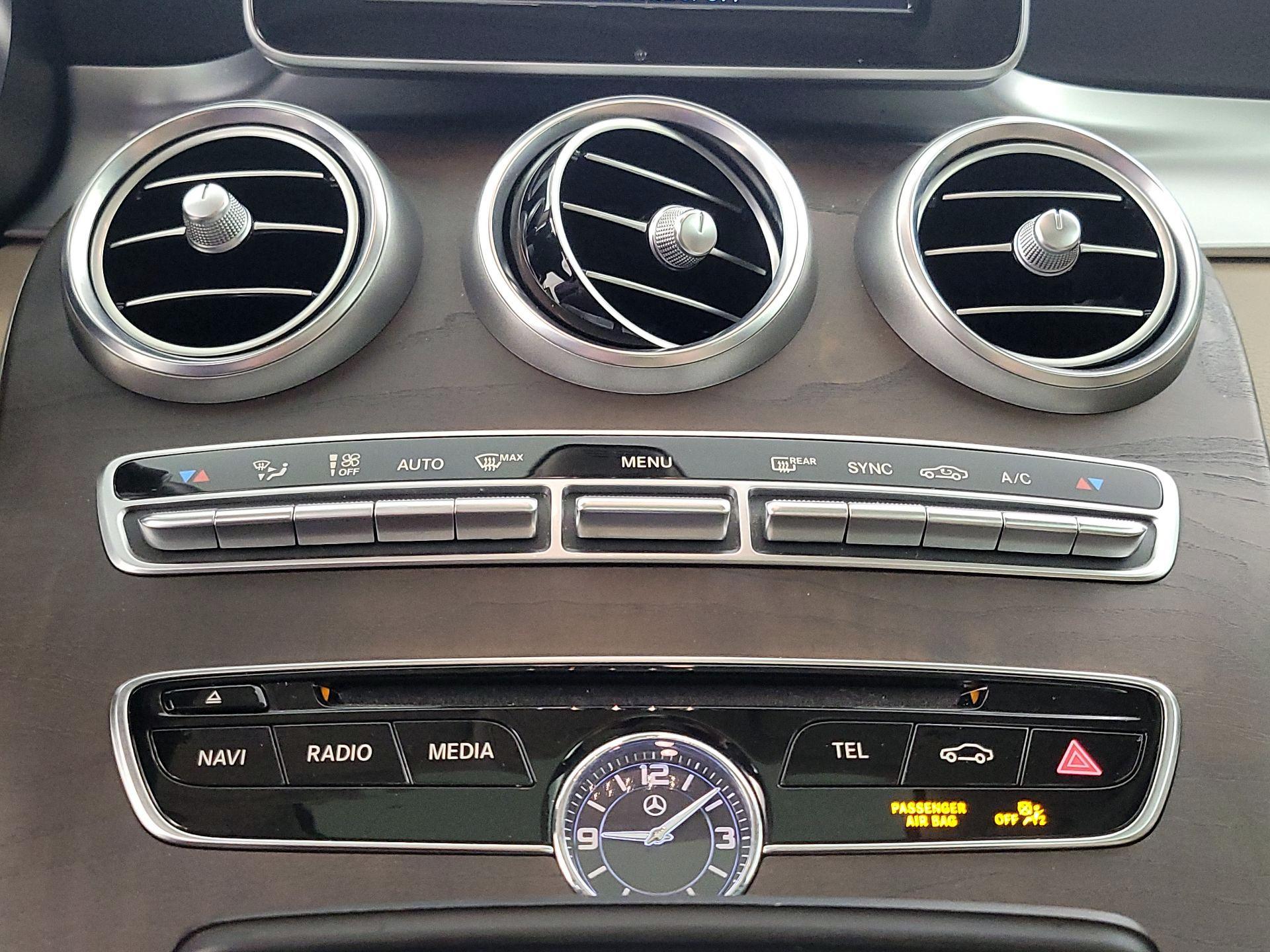 Thumbnail: 2018 Mercedes-Benz C-Class - 16