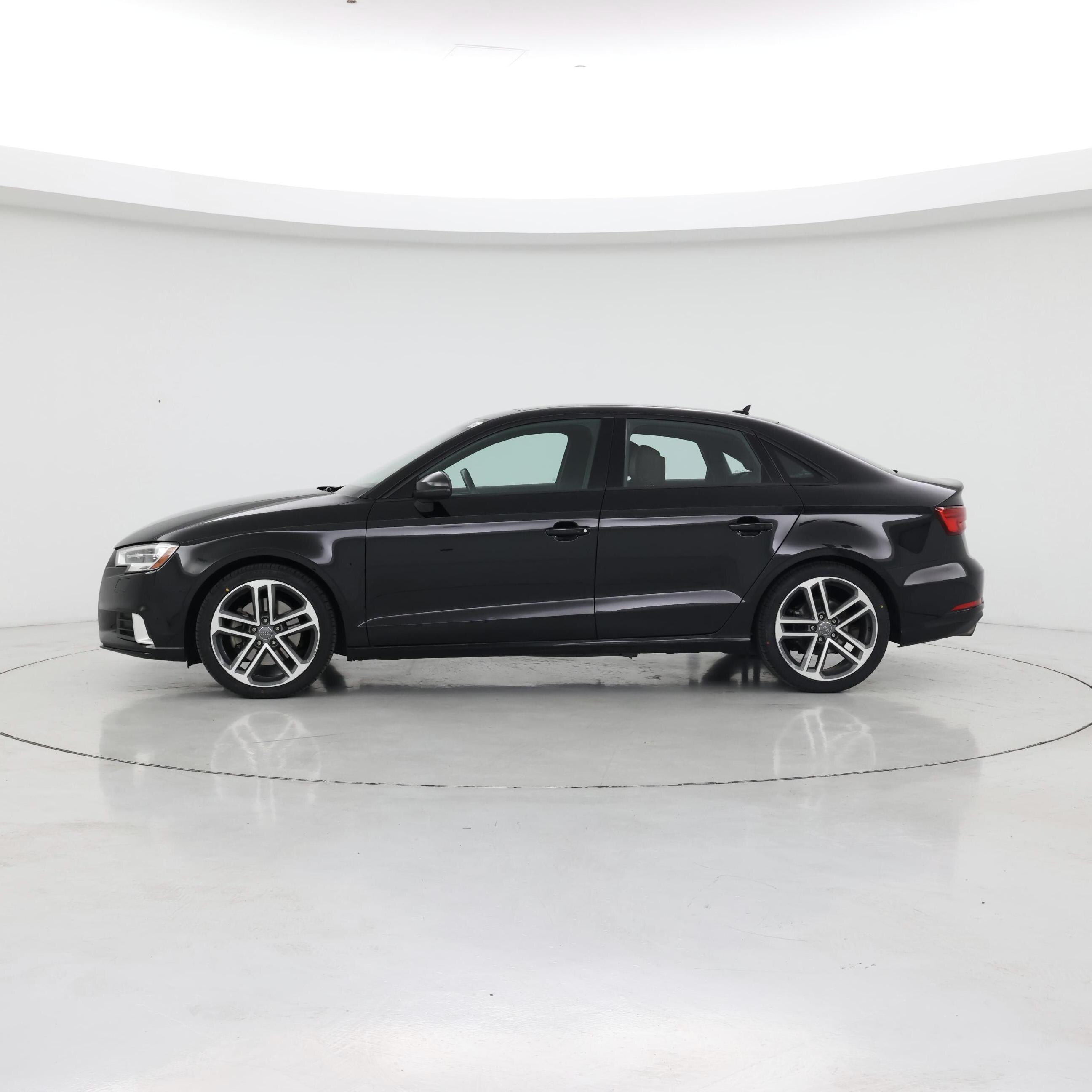Thumbnail: 2017 Audi A3 - 3