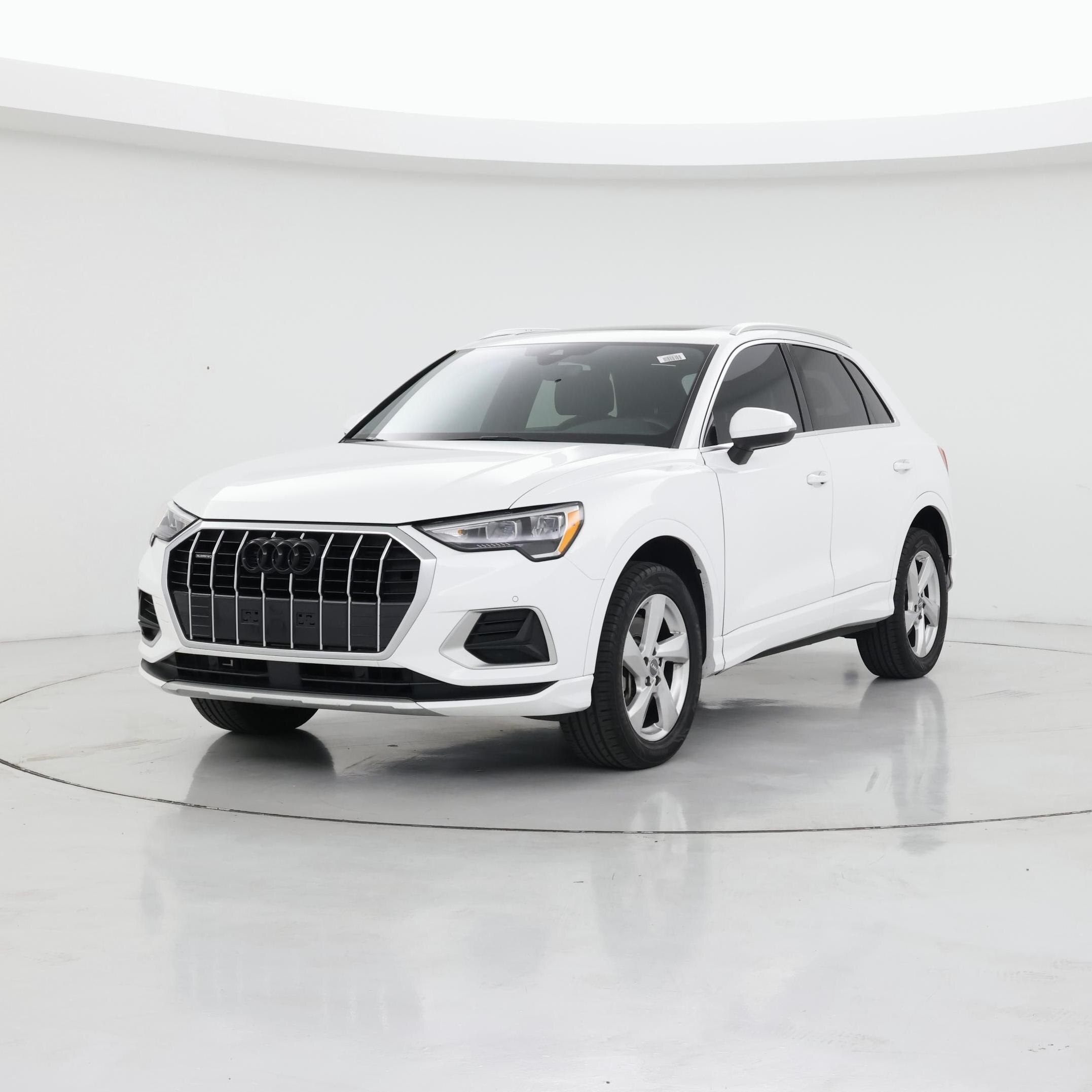 Thumbnail: 2020 Audi Q3 - 4