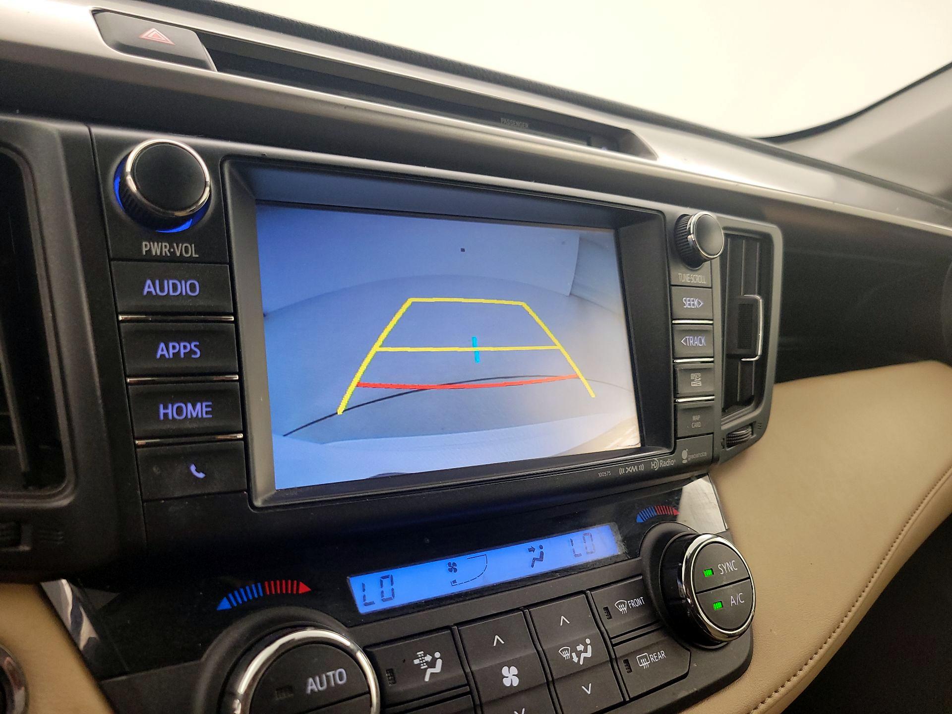 Thumbnail: 2016 Toyota RAV4 - 14
