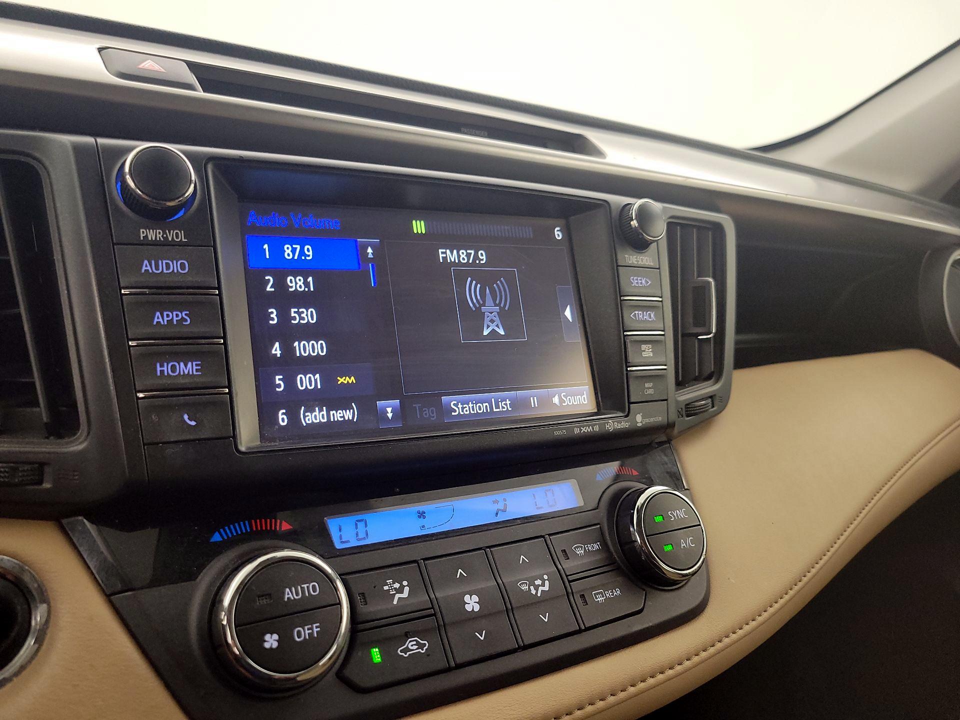 Thumbnail: 2016 Toyota RAV4 - 15