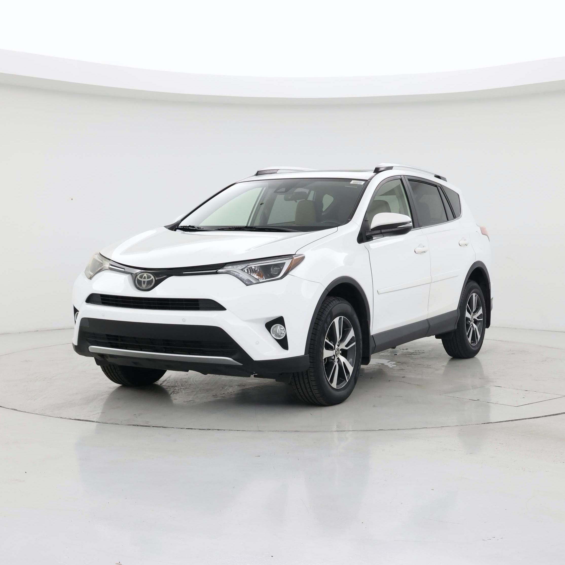 Thumbnail: 2016 Toyota RAV4 - 4