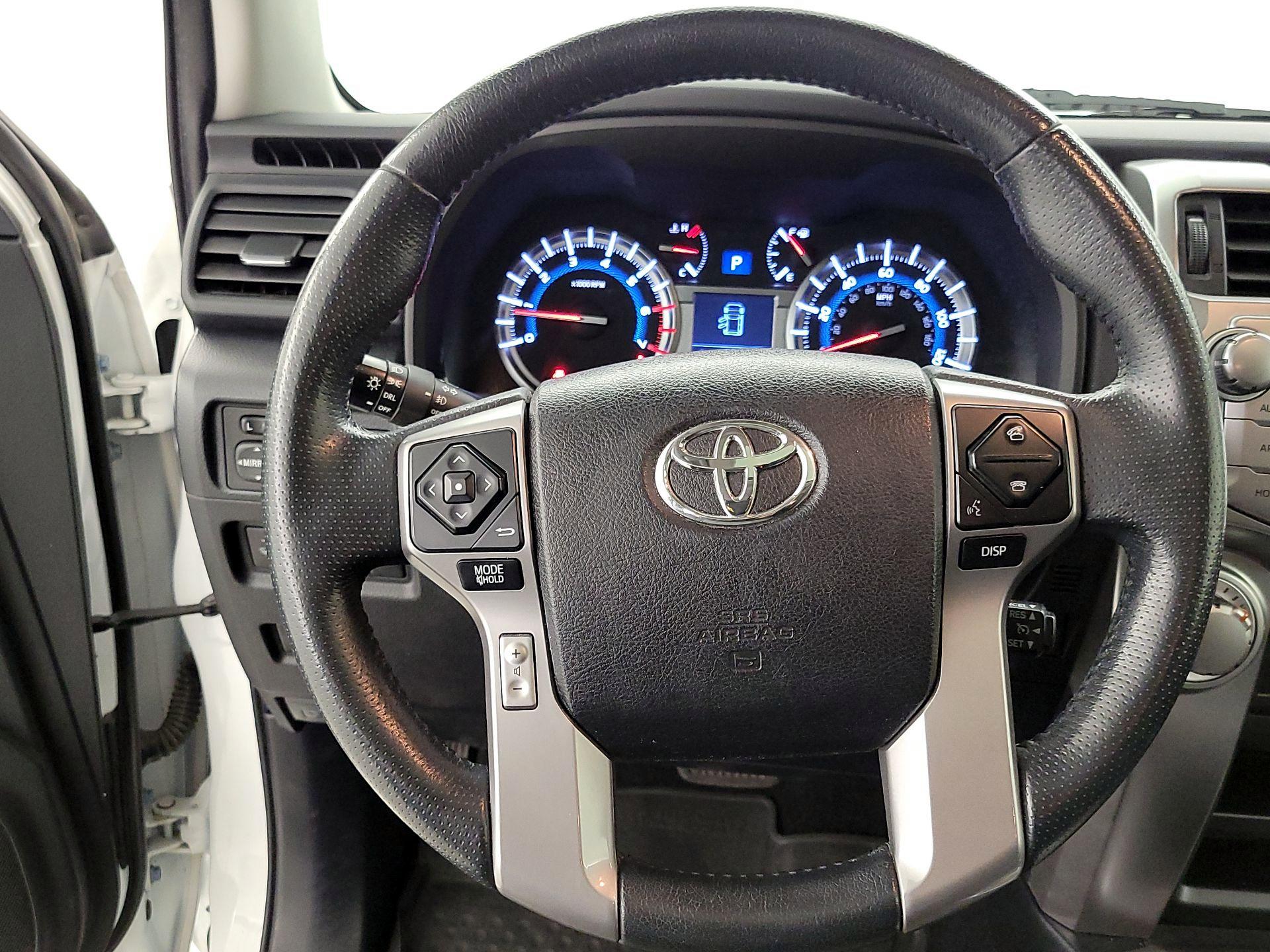 Thumbnail: 2019 Toyota 4Runner - 10