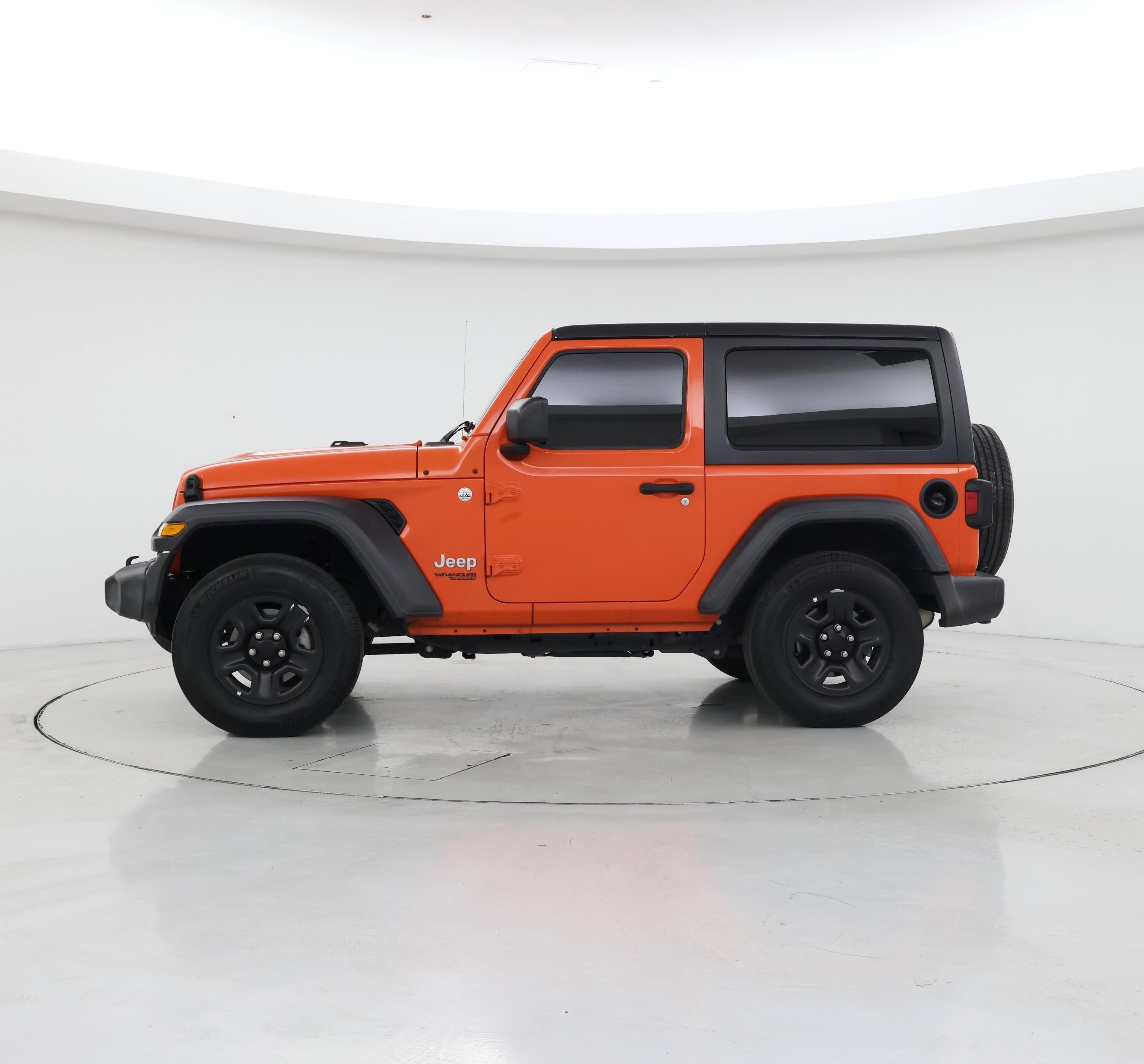 Thumbnail: 2019 Jeep Wrangler - 3