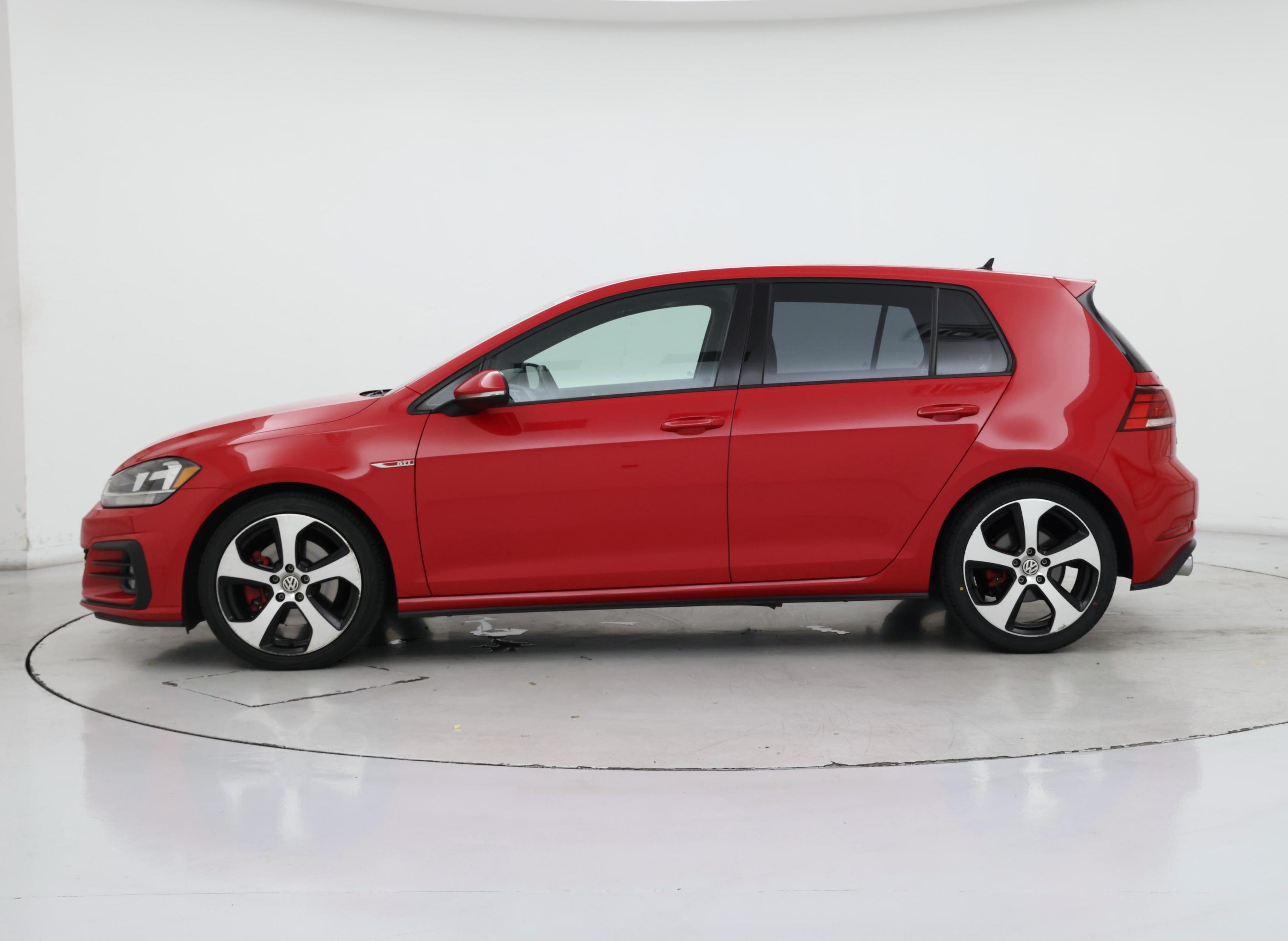 Thumbnail: 2018 Volkswagen Golf - 3