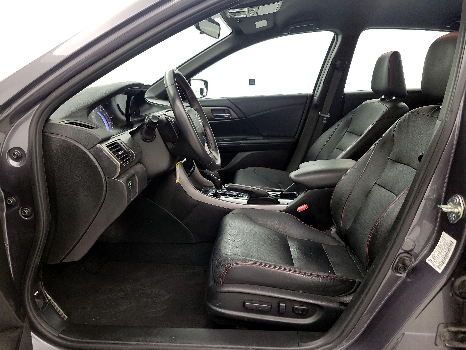 Thumbnail: 2017 Honda Accord - 11