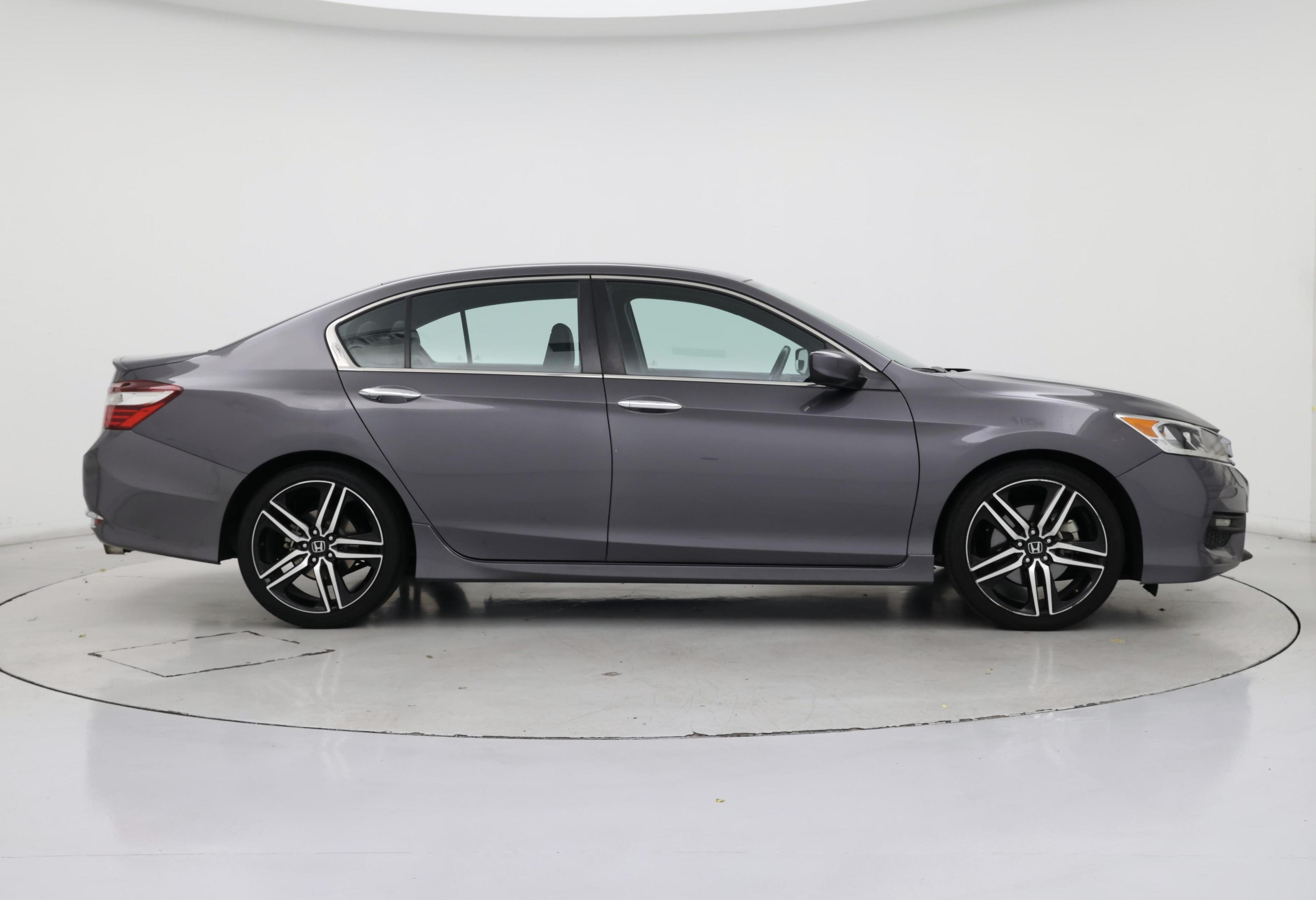 Thumbnail: 2017 Honda Accord - 7