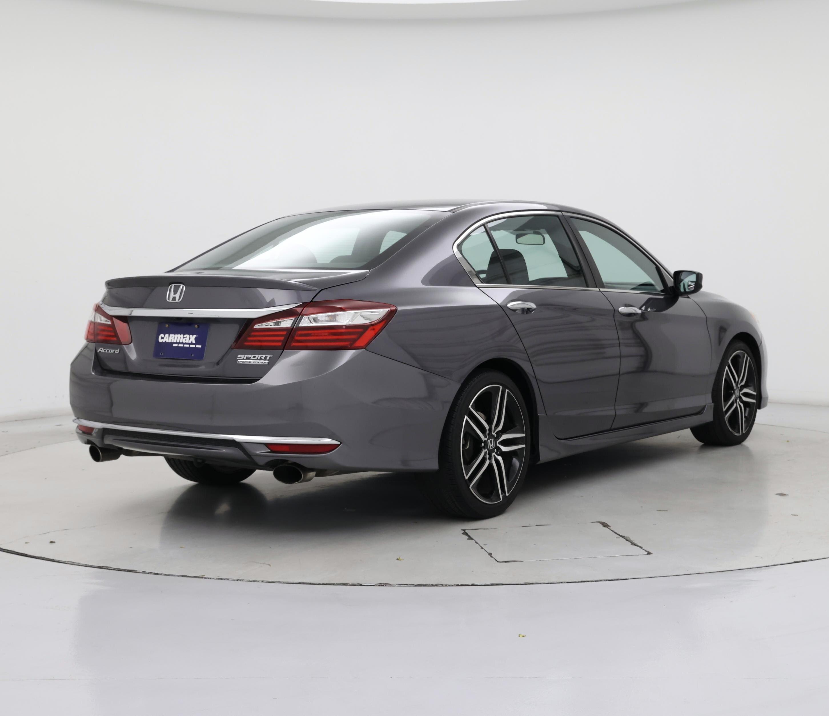 Thumbnail: 2017 Honda Accord - 8