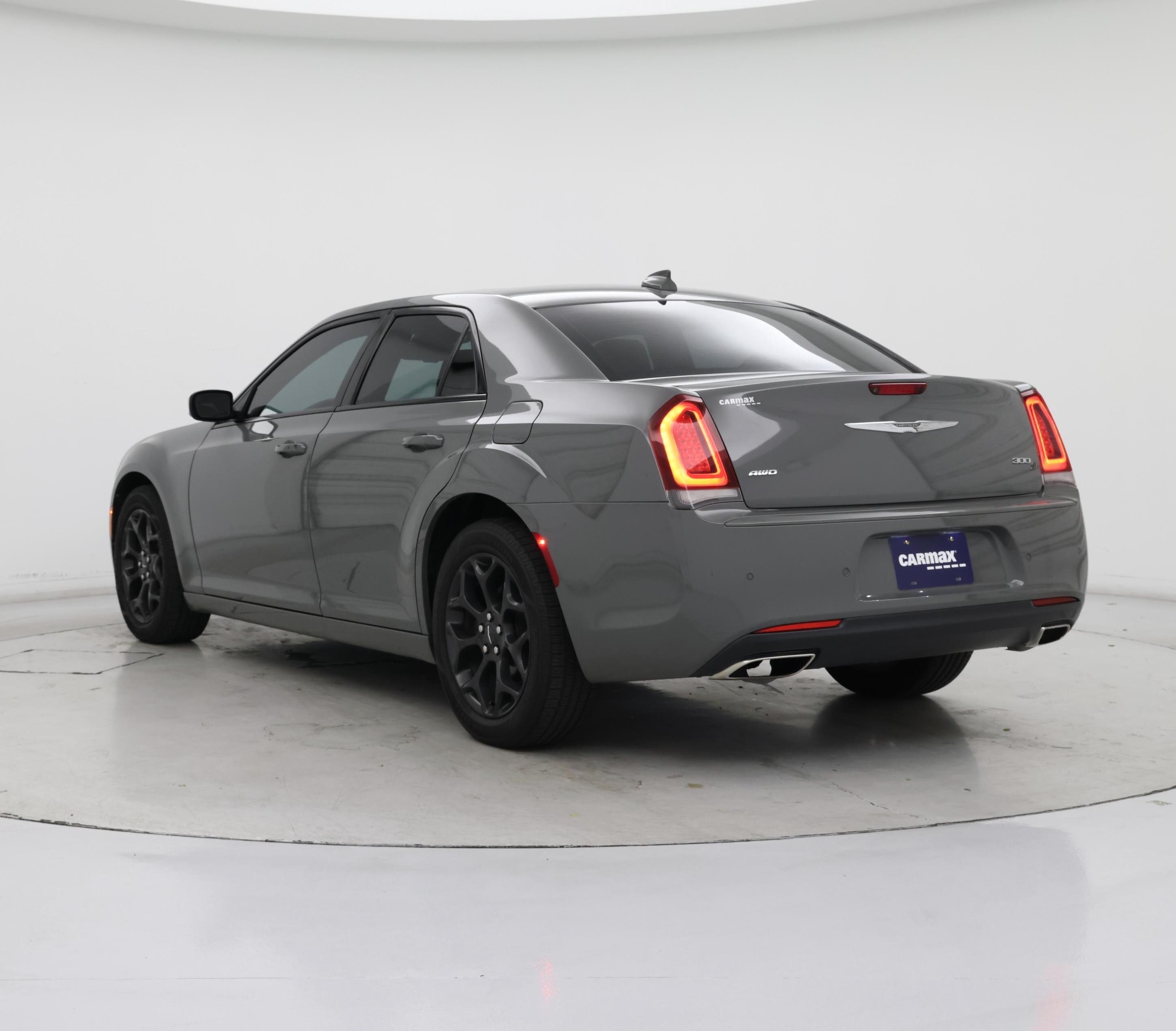 Thumbnail: 2019 Chrysler 300 - 2