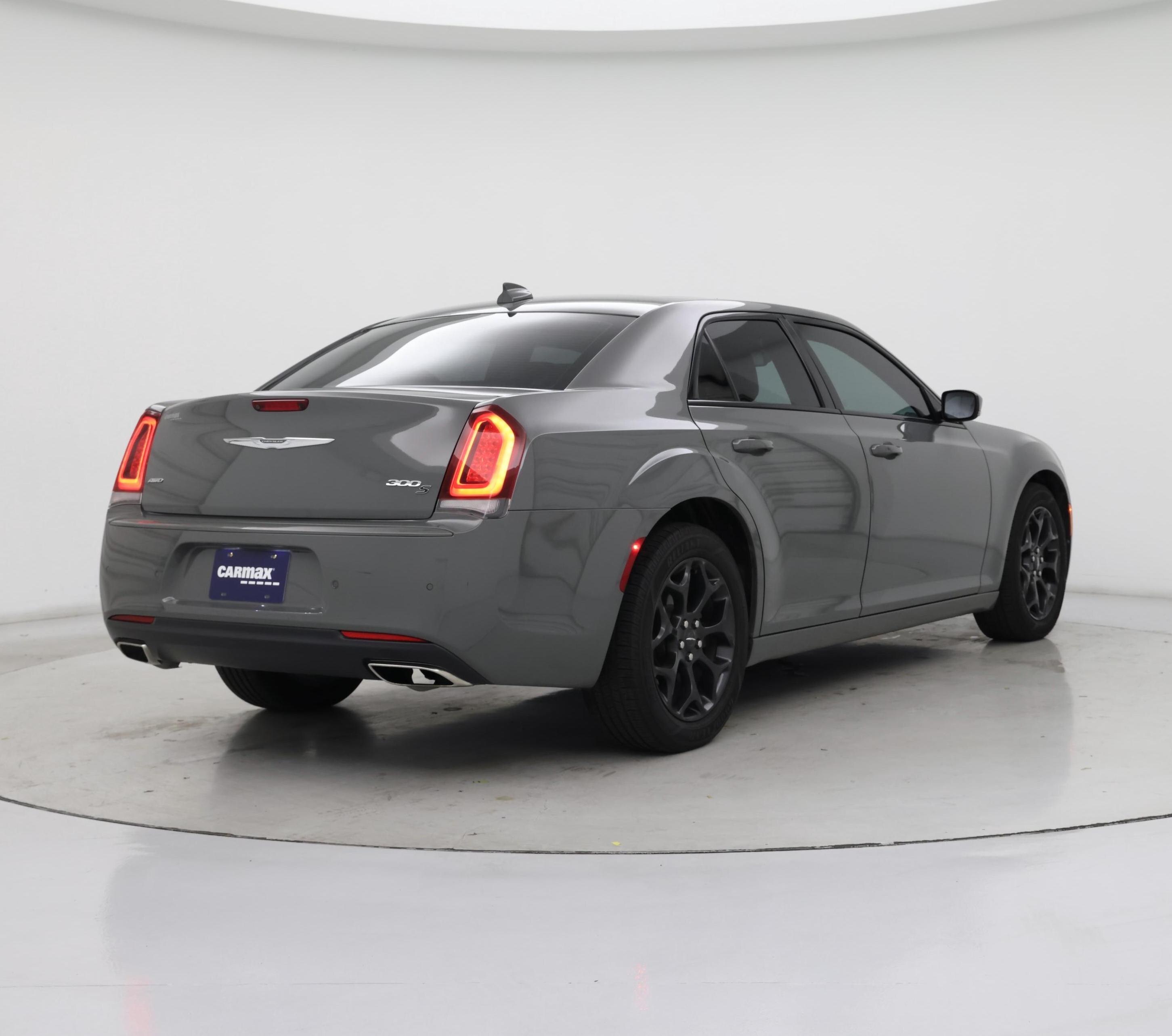 Thumbnail: 2019 Chrysler 300 - 8